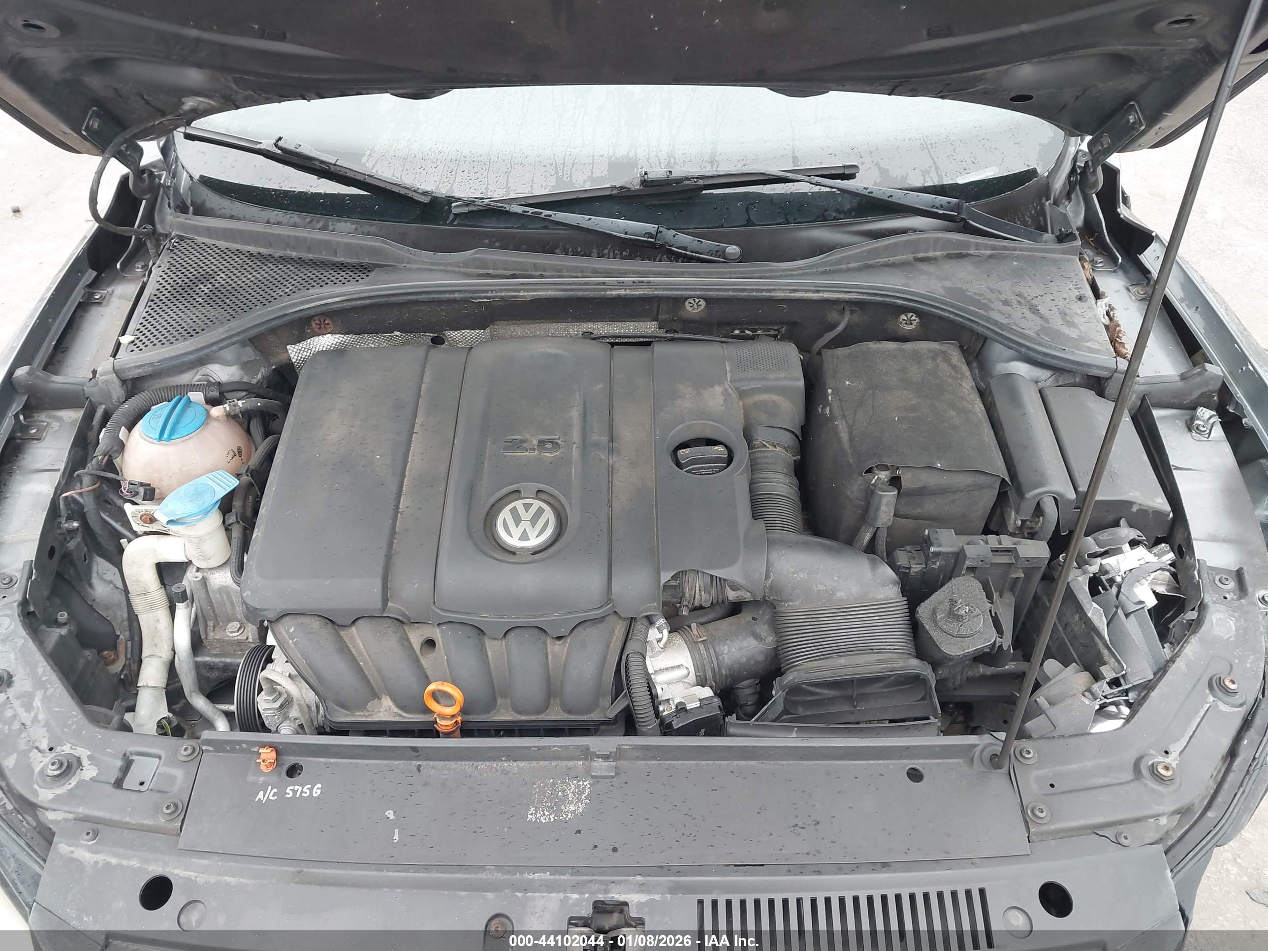 VOLKSWAGEN PASSAT image 10