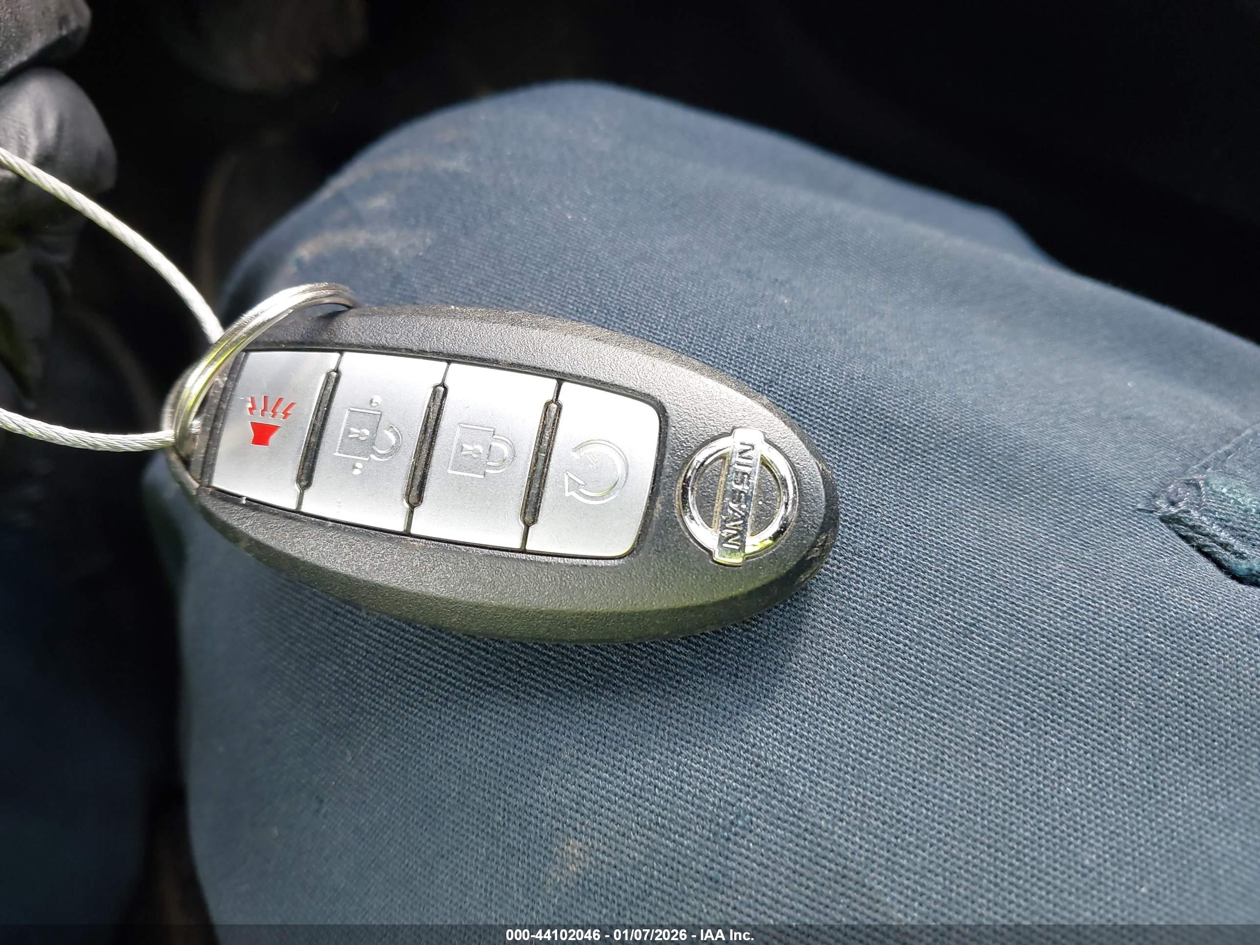 NISSAN ROGUE image 11