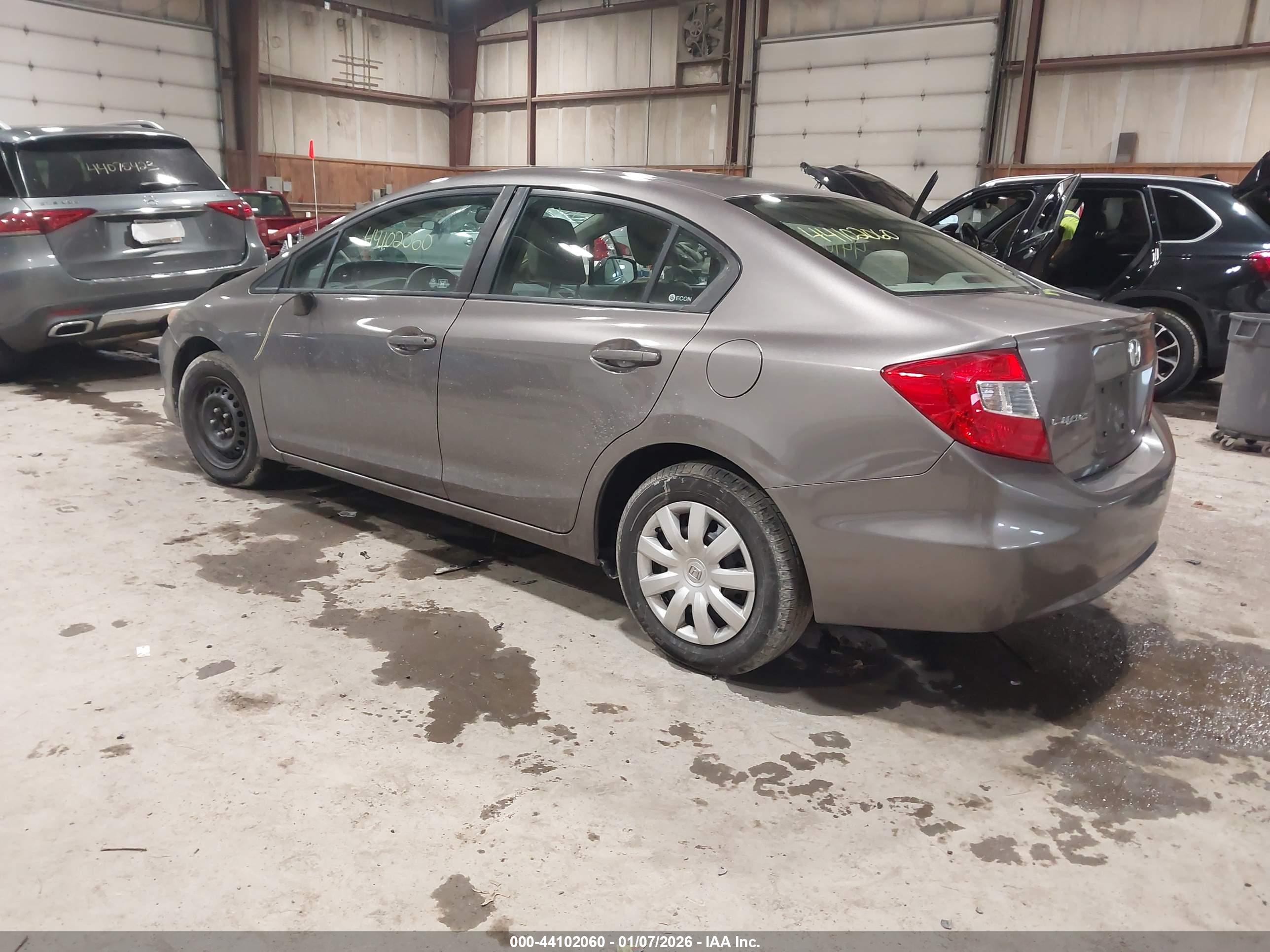 HONDA CIVIC image 3