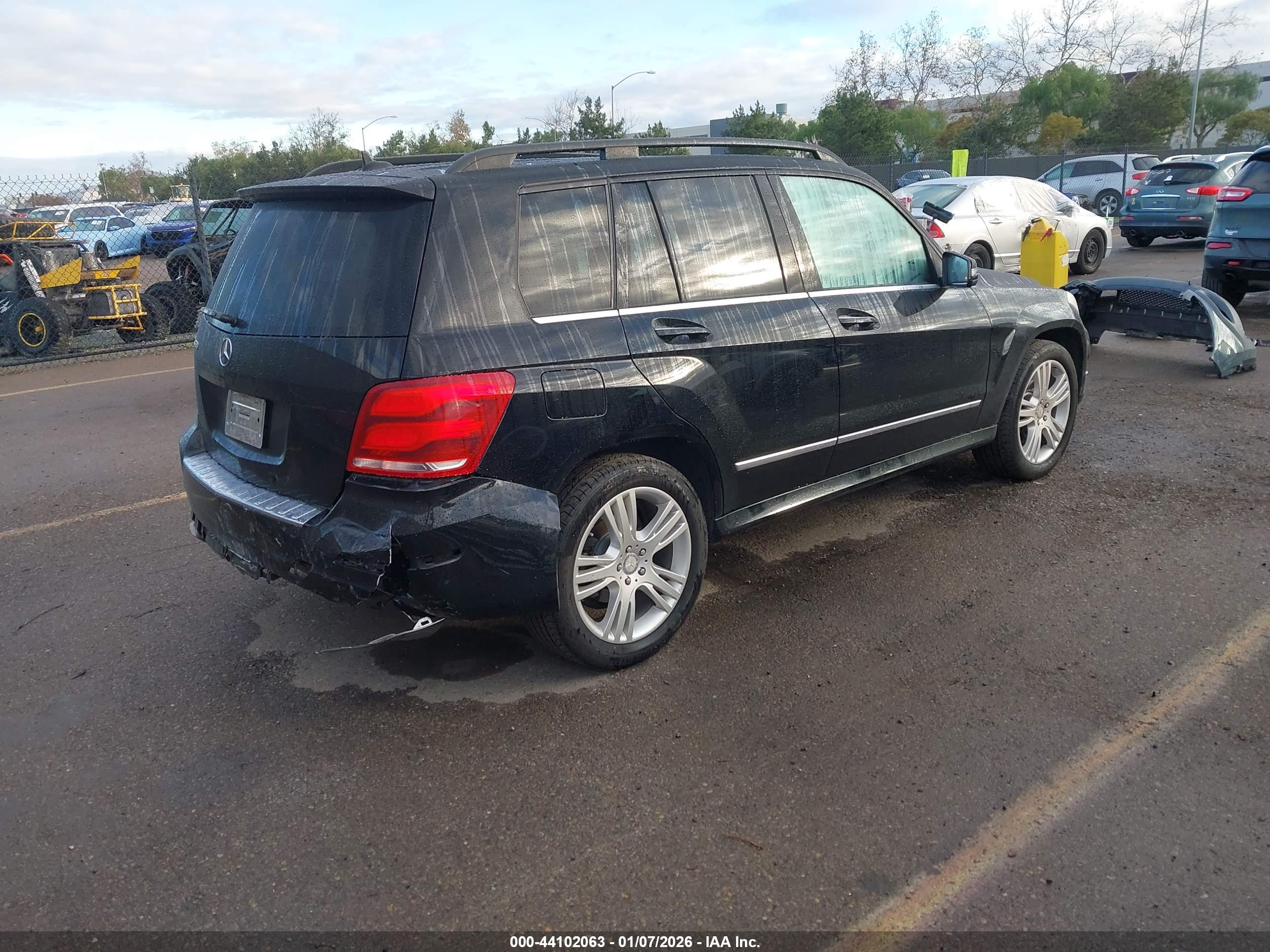 MERCEDES-BENZ GLK image 4