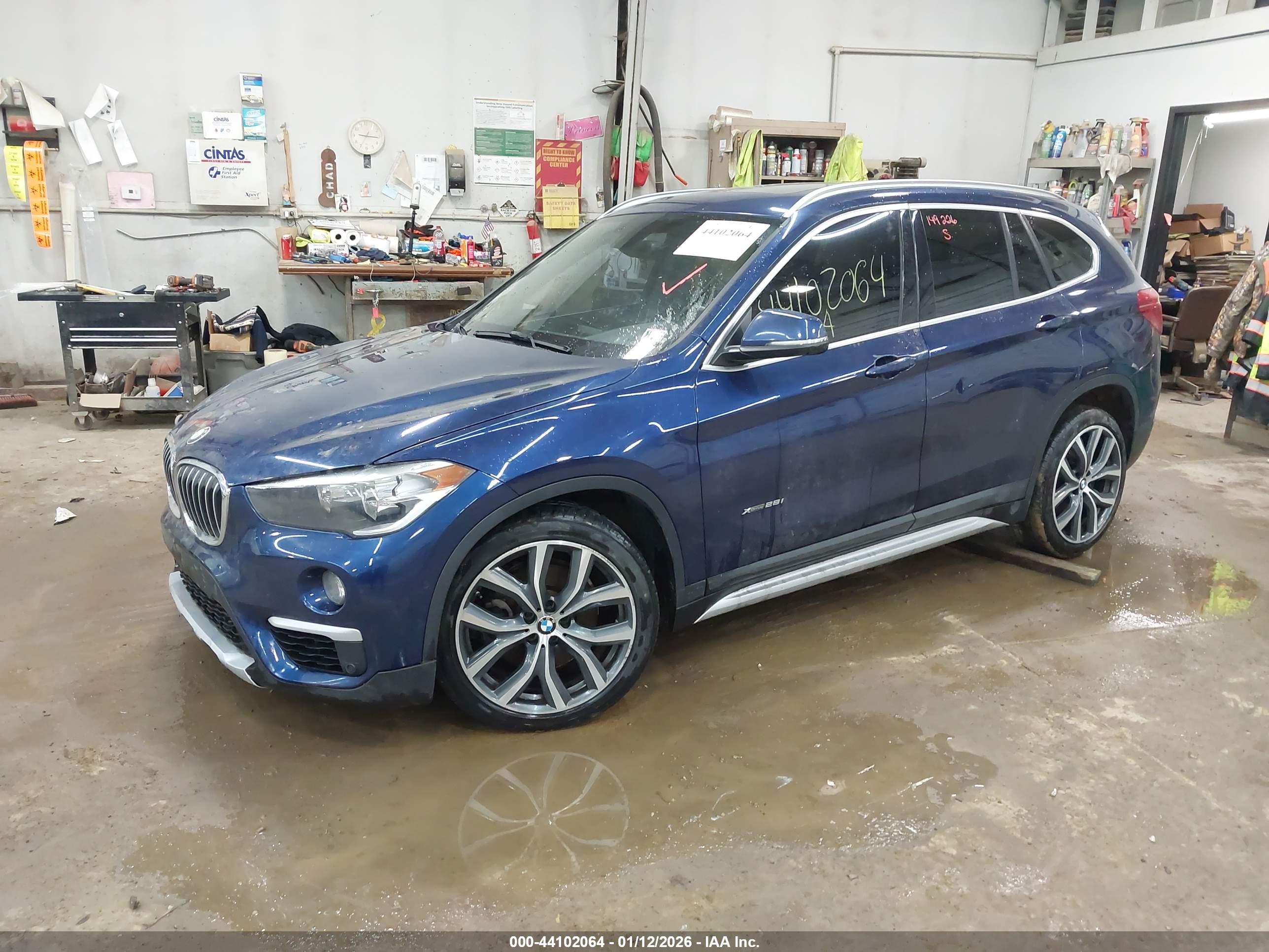 BMW X1 image 2