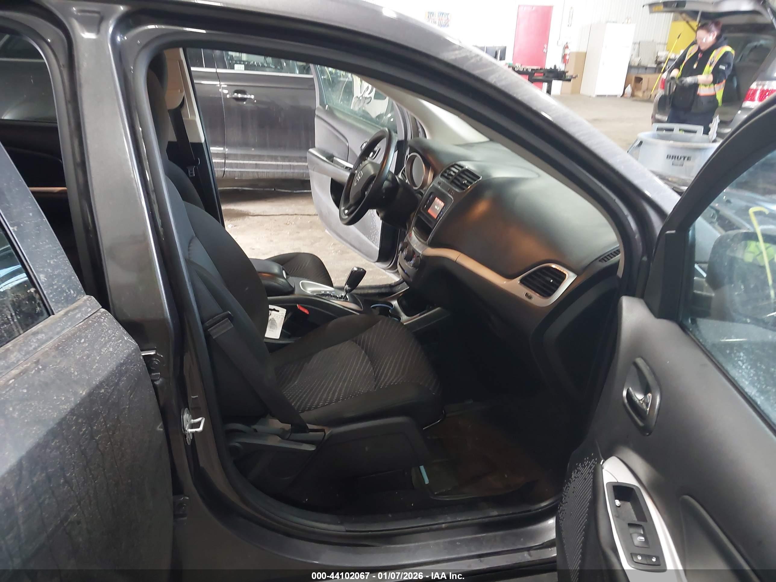 DODGE JOURNEY image 5