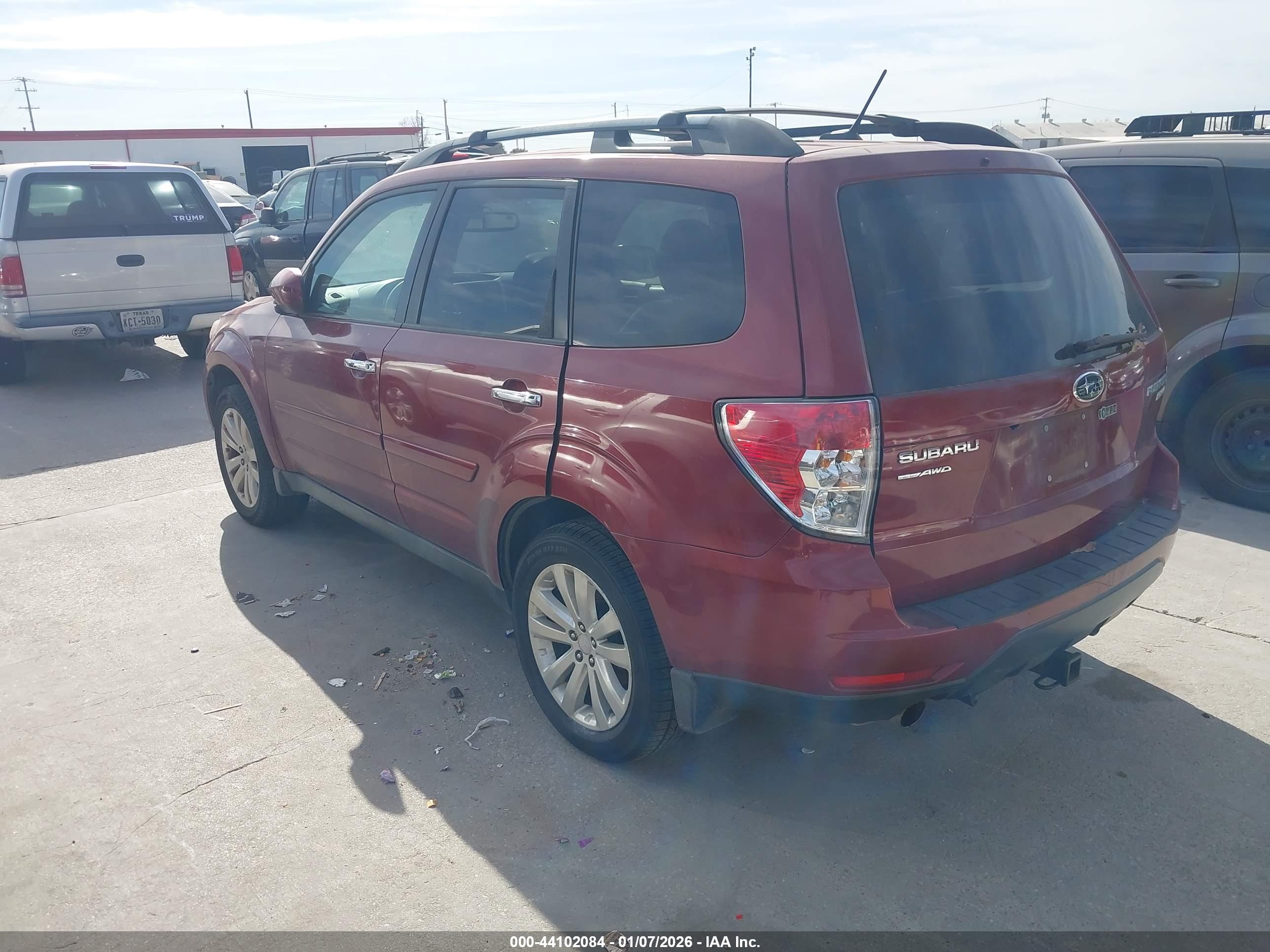 SUBARU FORESTER image 3