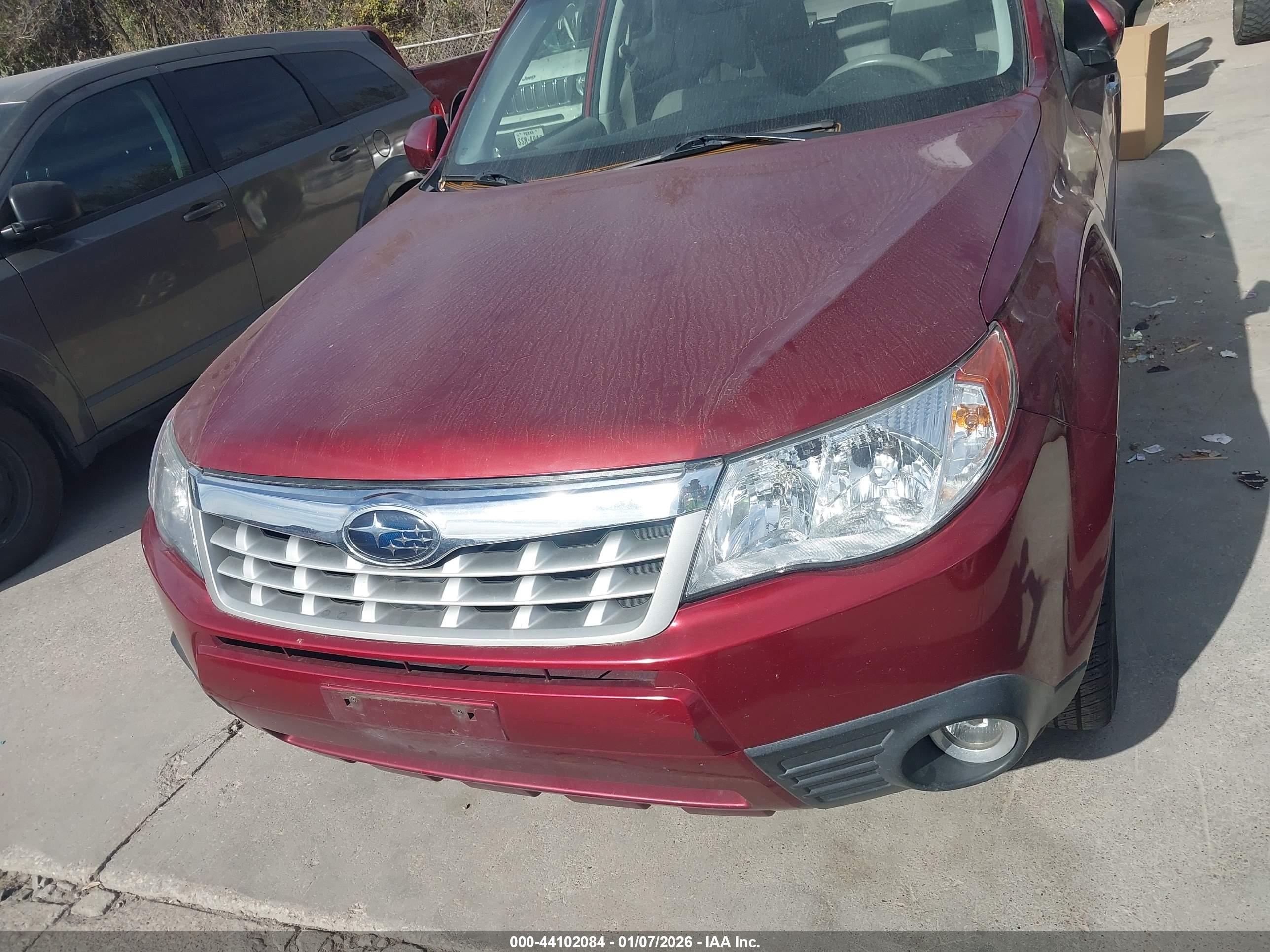 SUBARU FORESTER image 6