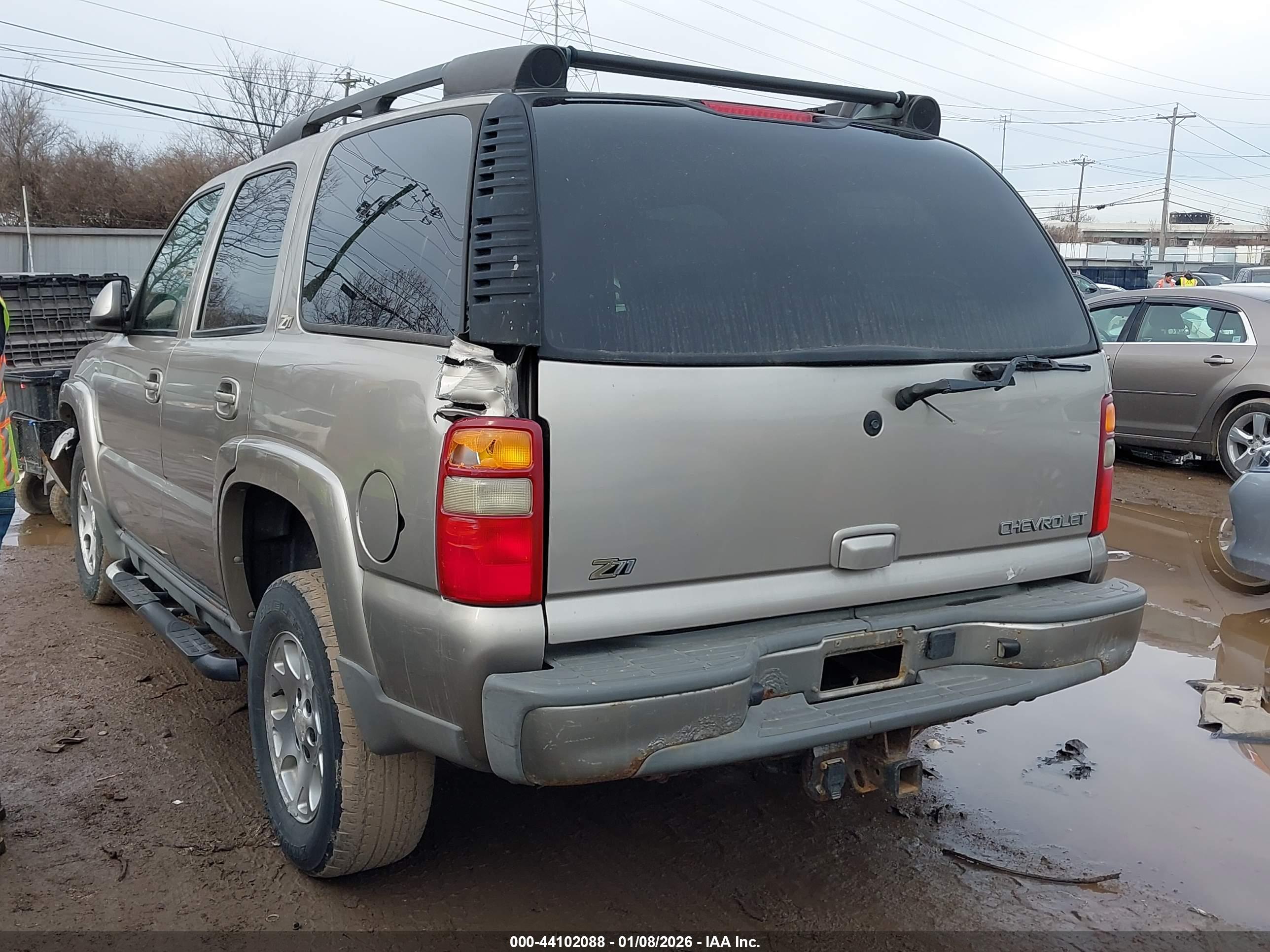 CHEVROLET TAHOE image 3