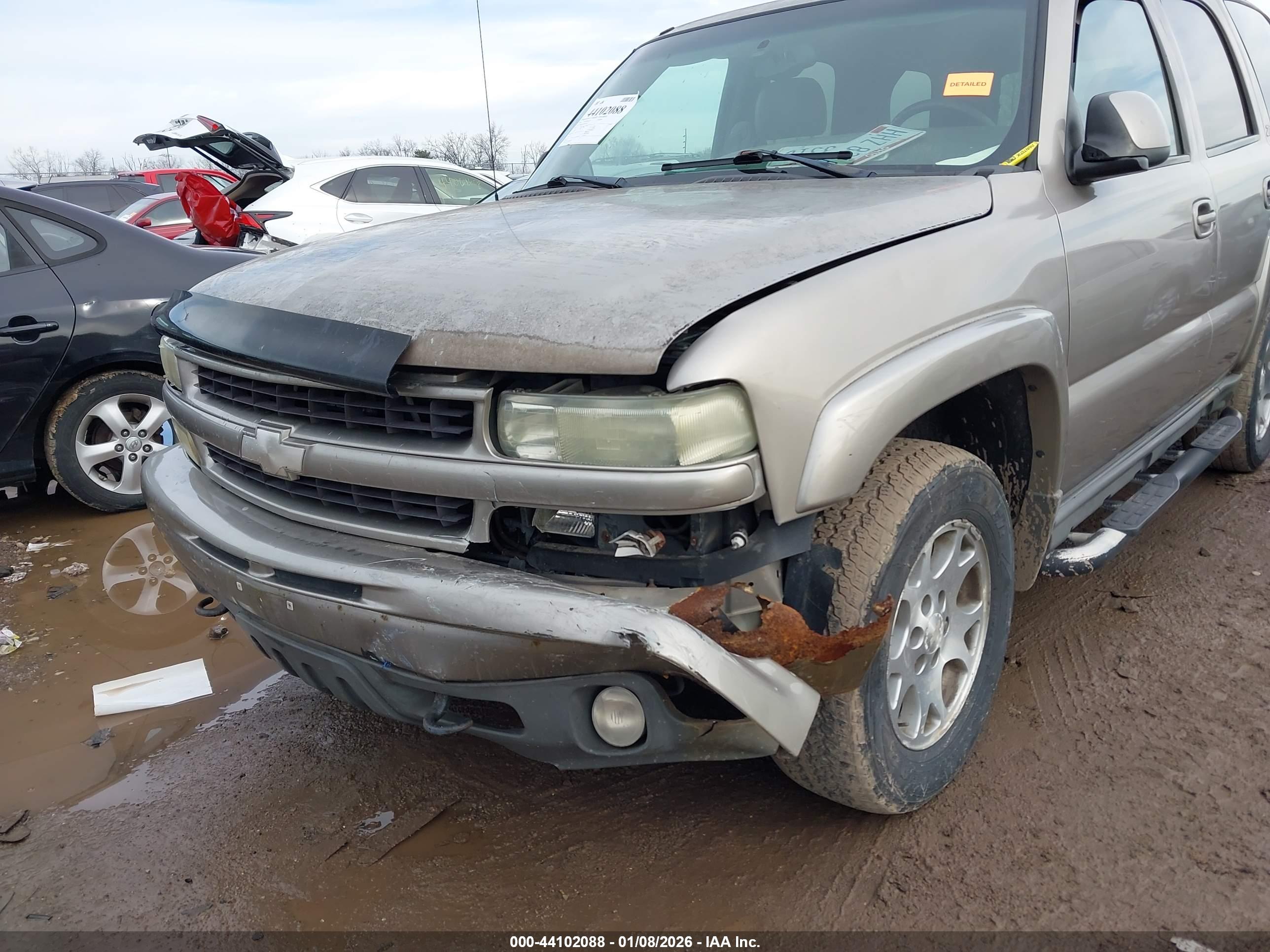 CHEVROLET TAHOE image 6