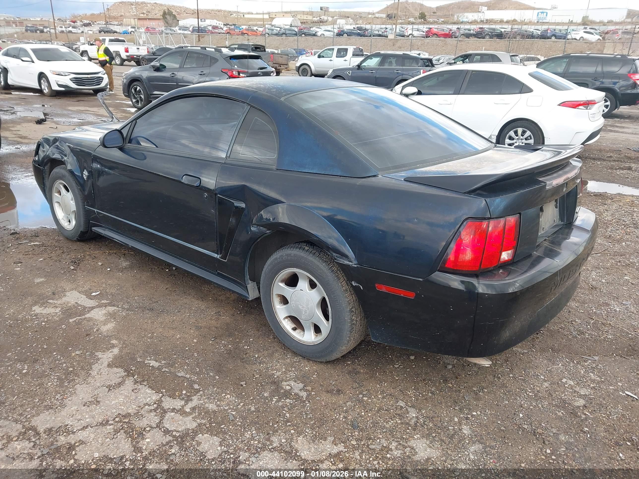 FORD MUSTANG image 3