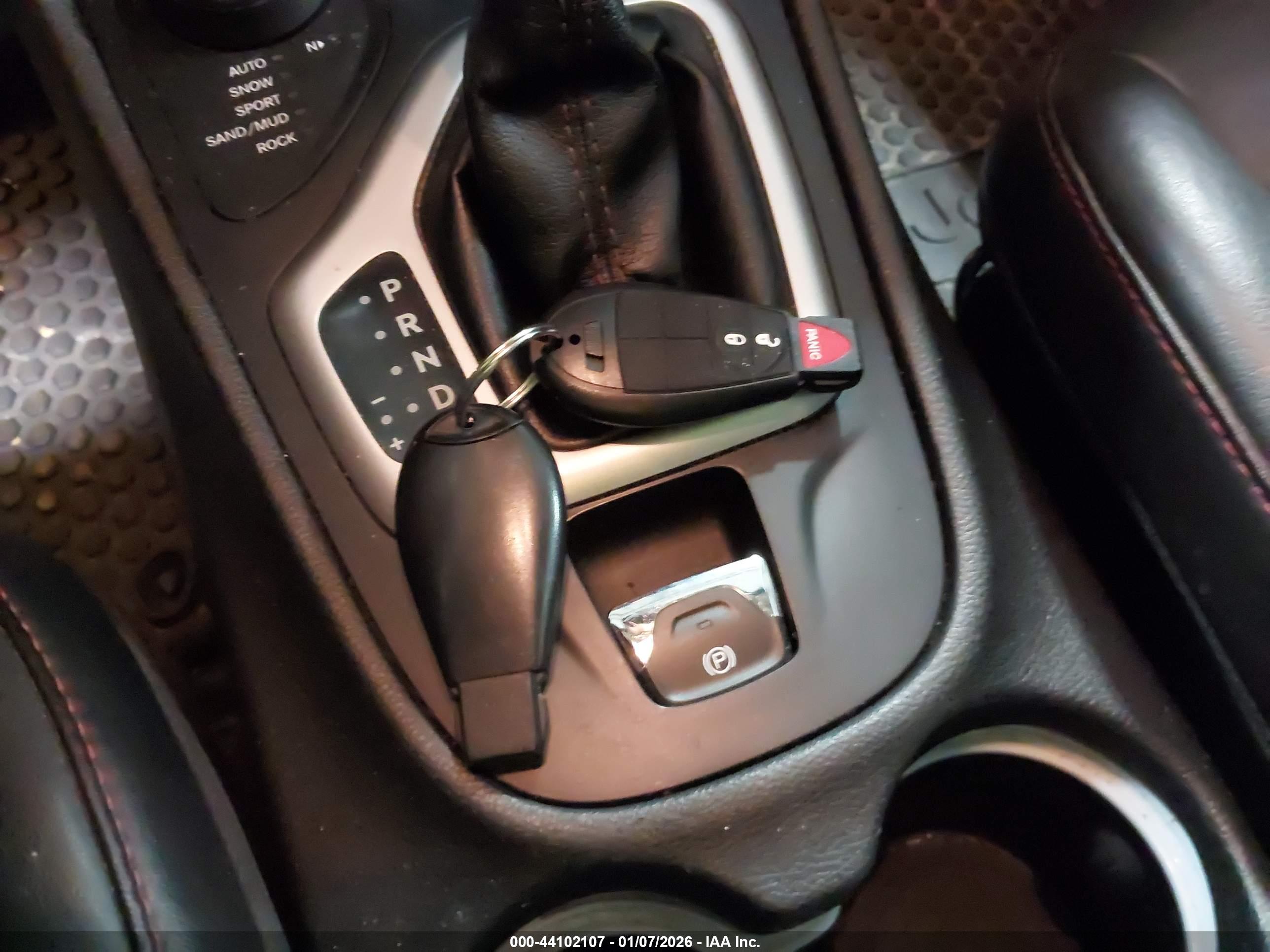JEEP CHEROKEE image 11