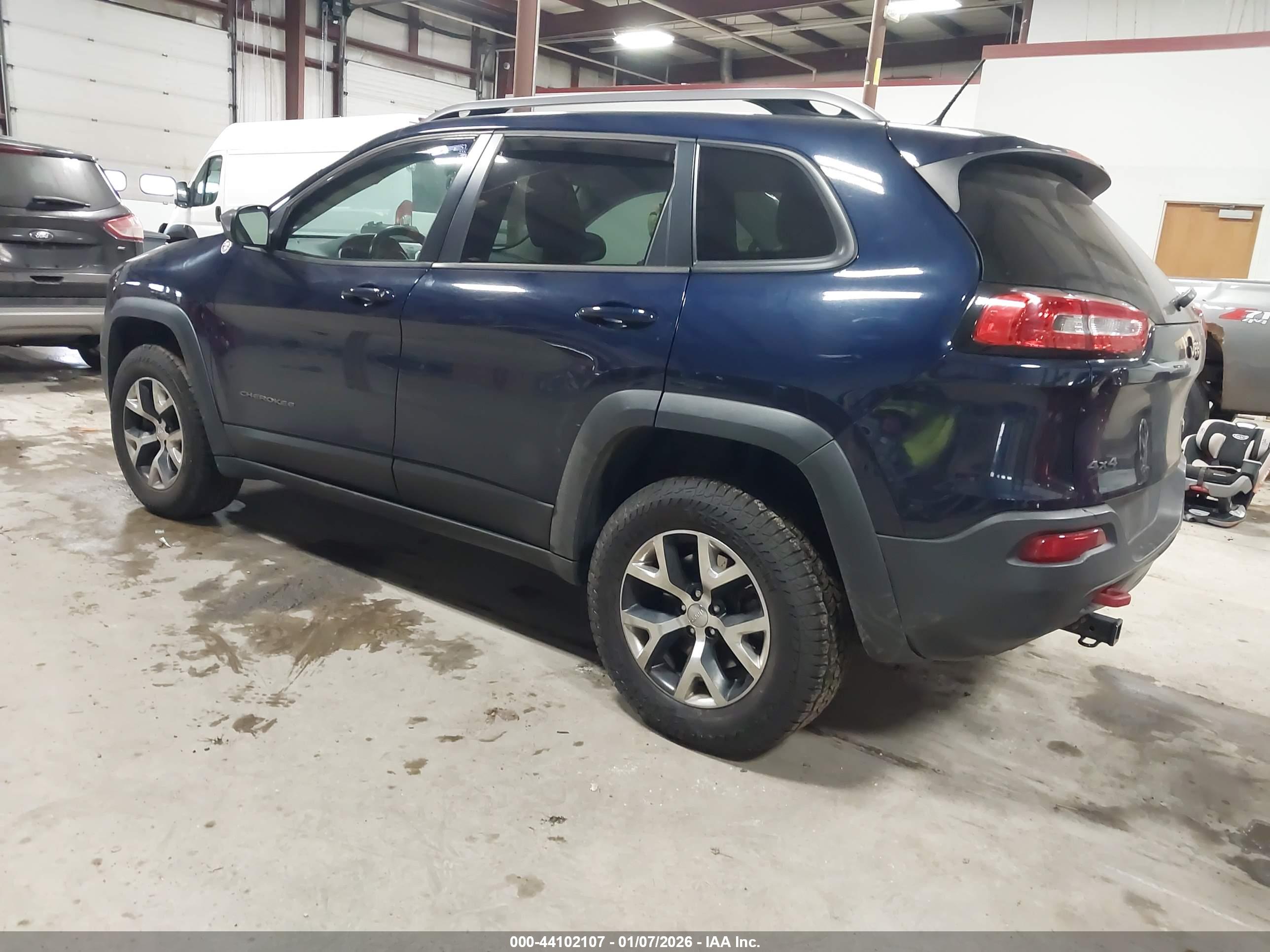 JEEP CHEROKEE image 3