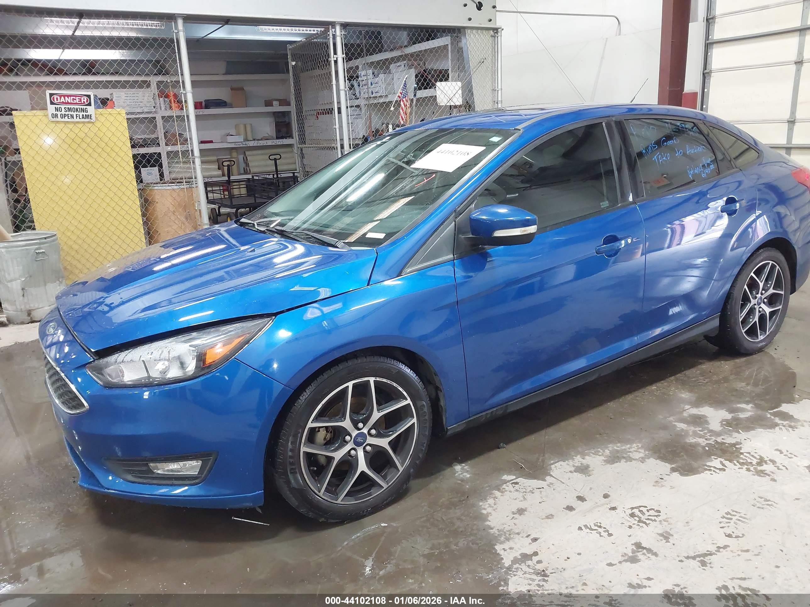 FORD FOCUS image 2
