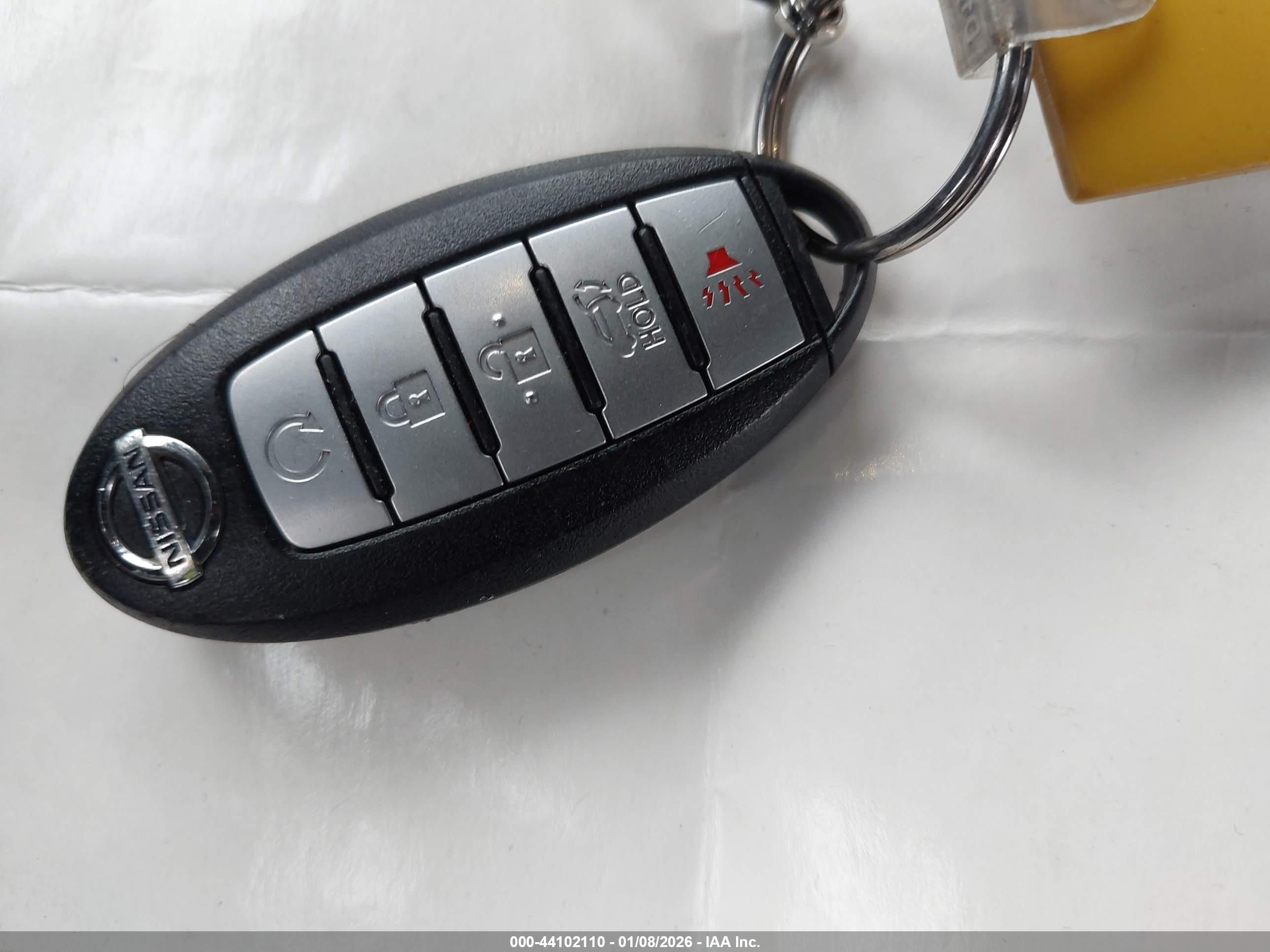 NISSAN ROGUE image 11