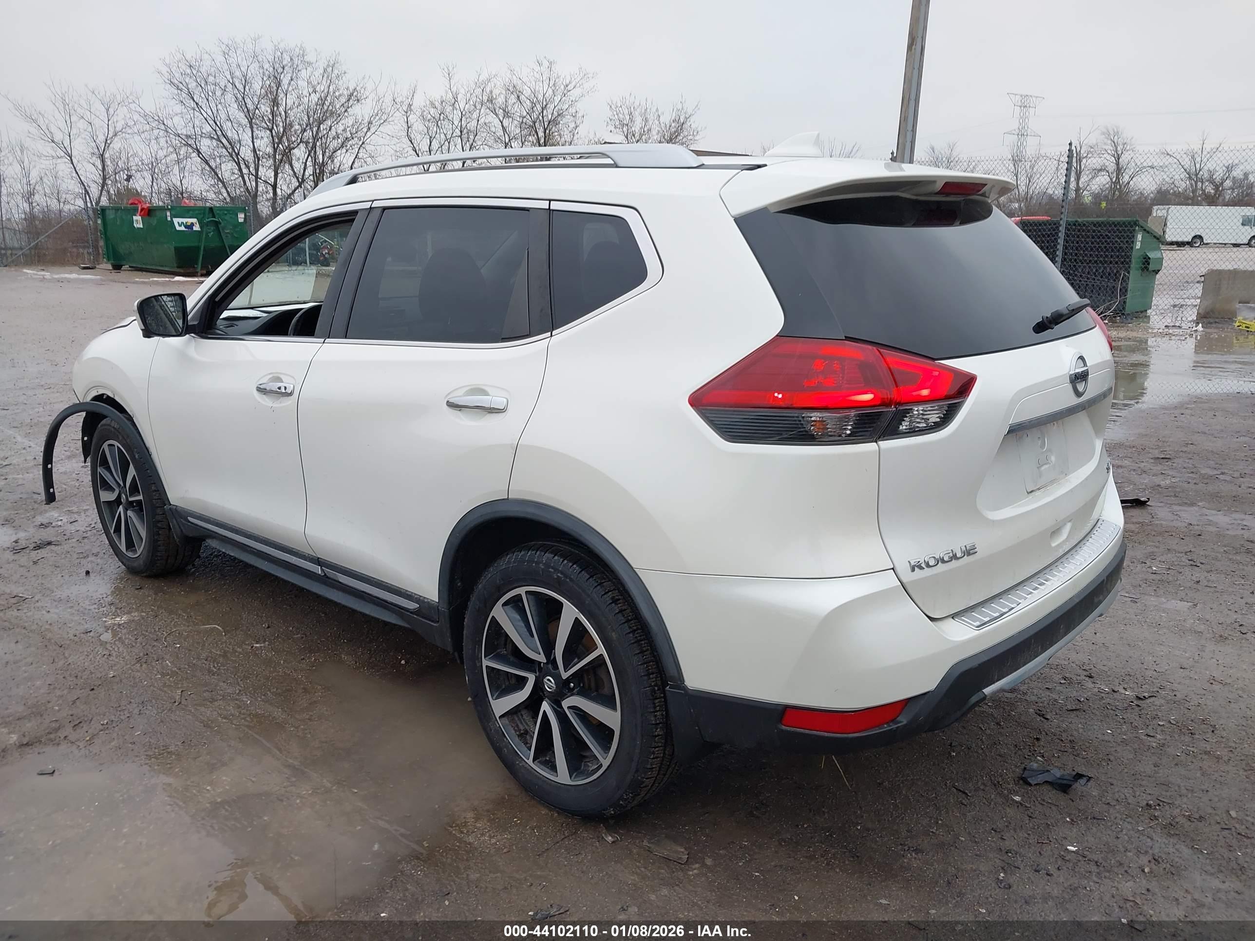 NISSAN ROGUE image 3
