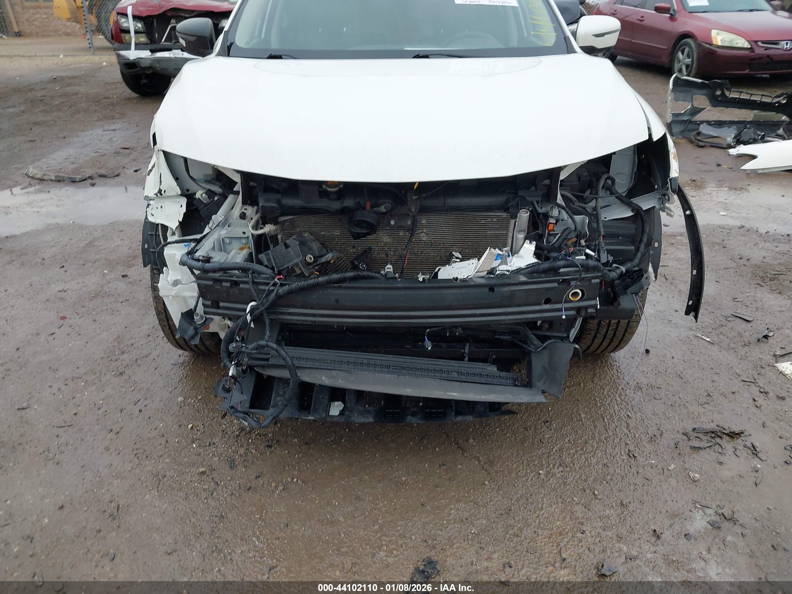 NISSAN ROGUE image 6