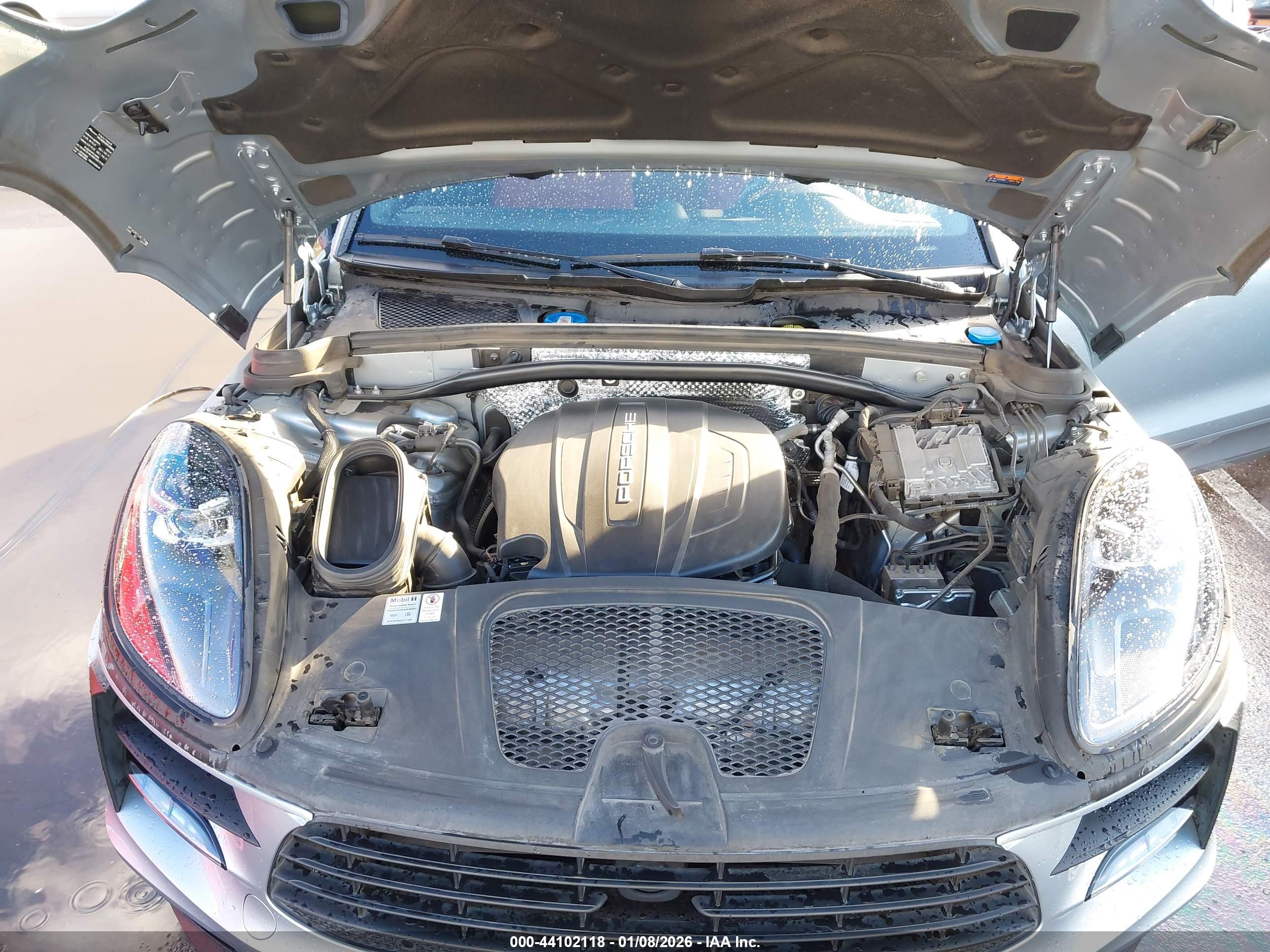PORSCHE MACAN image 10