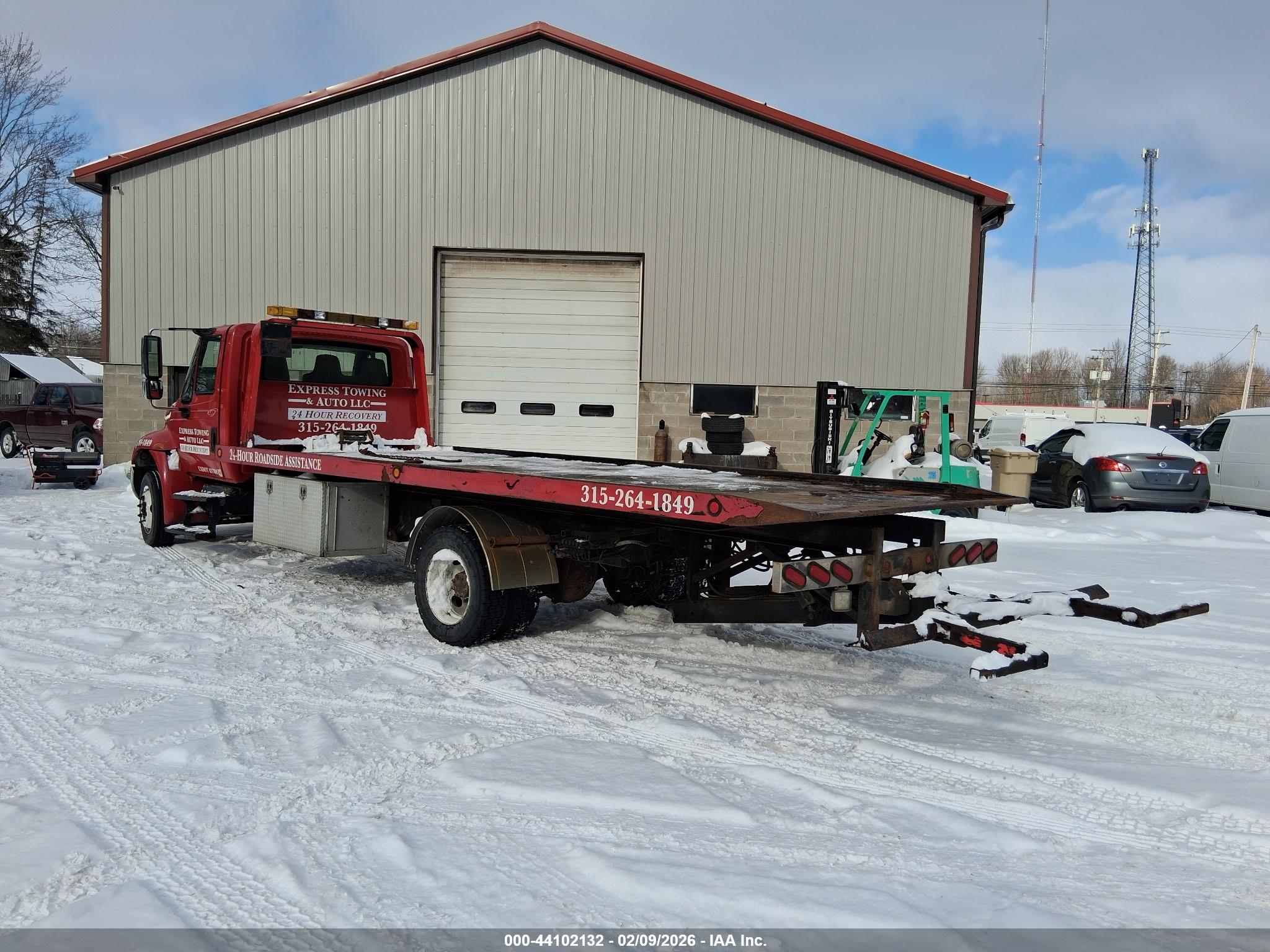 INTERNATIONAL 4000 image 3