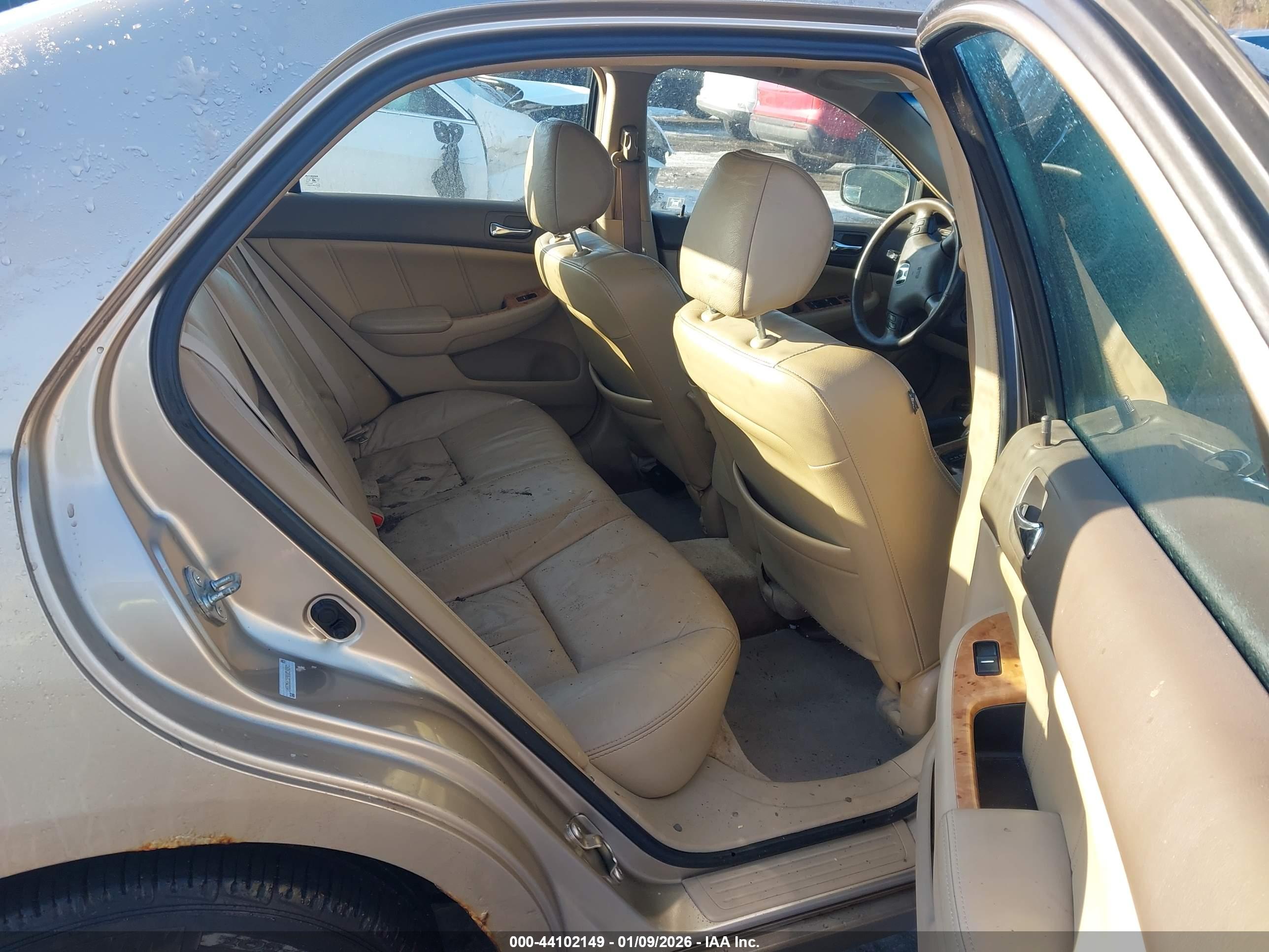 HONDA ACCORD image 8