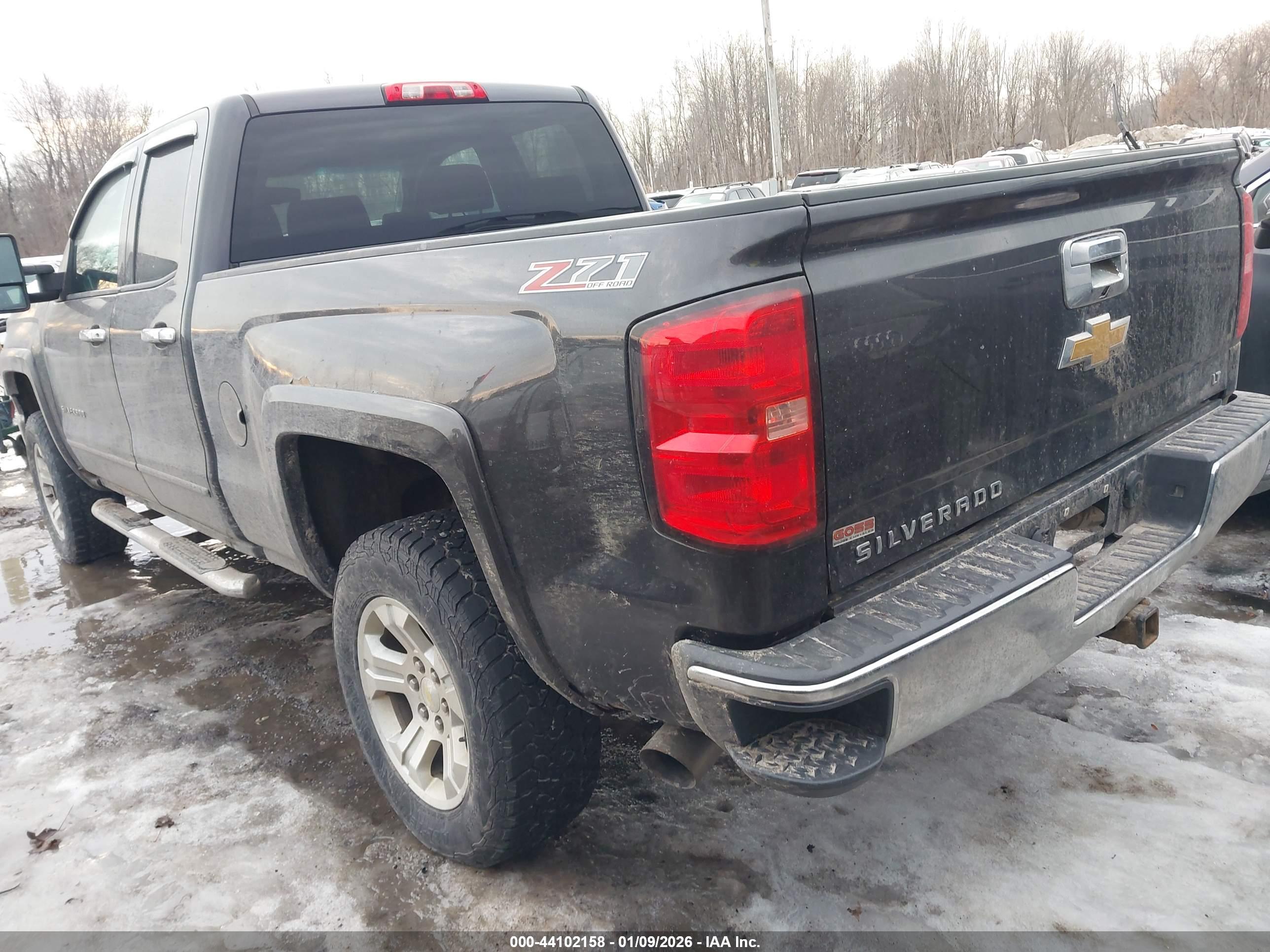 CHEVROLET SILVERADO image 3