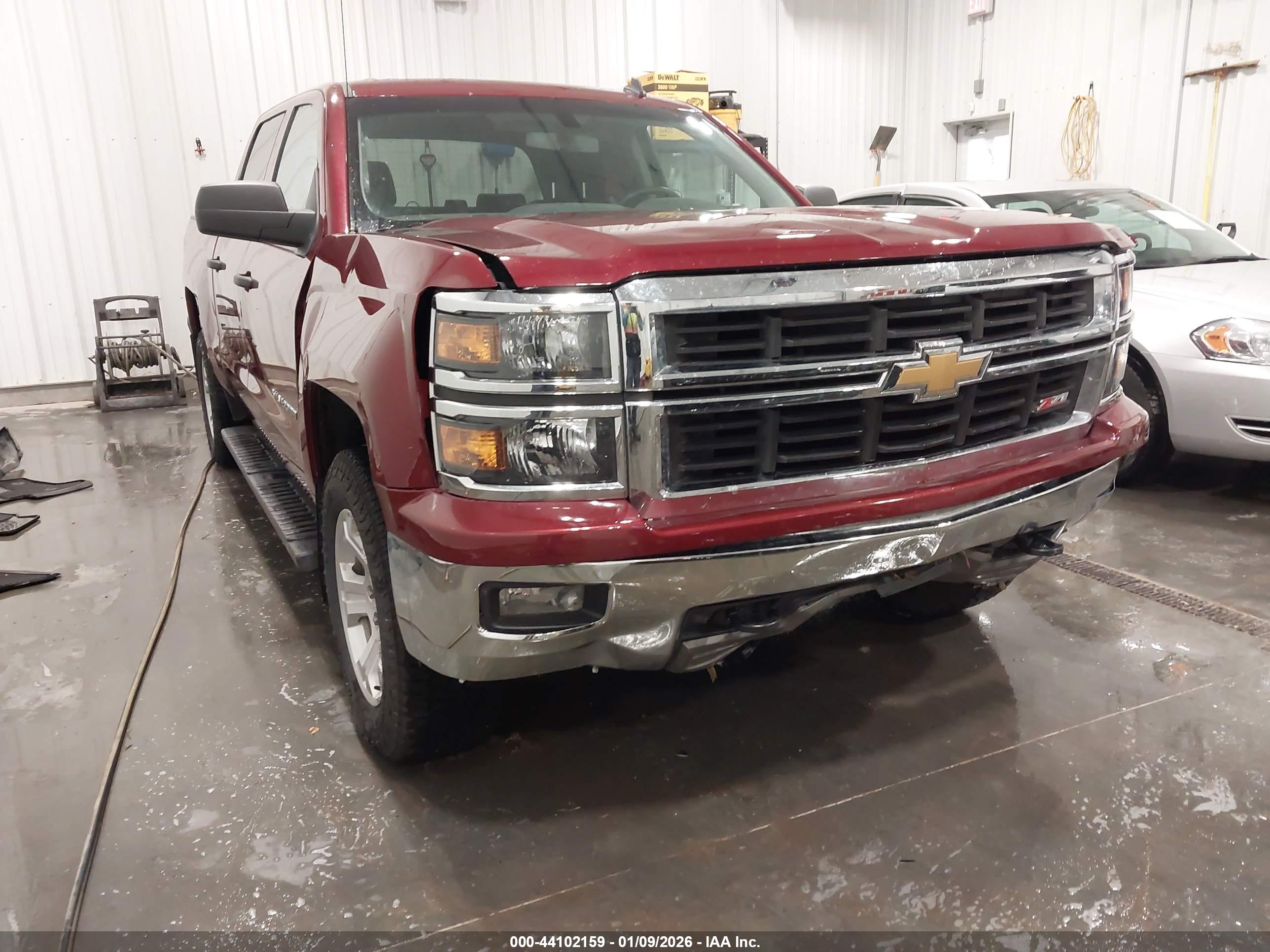 CHEVROLET SILVERADO image 6