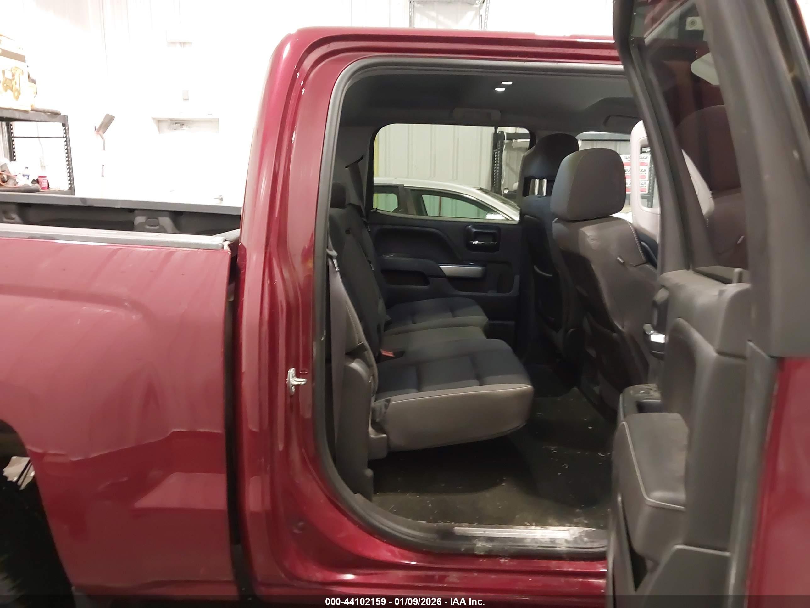 CHEVROLET SILVERADO image 8