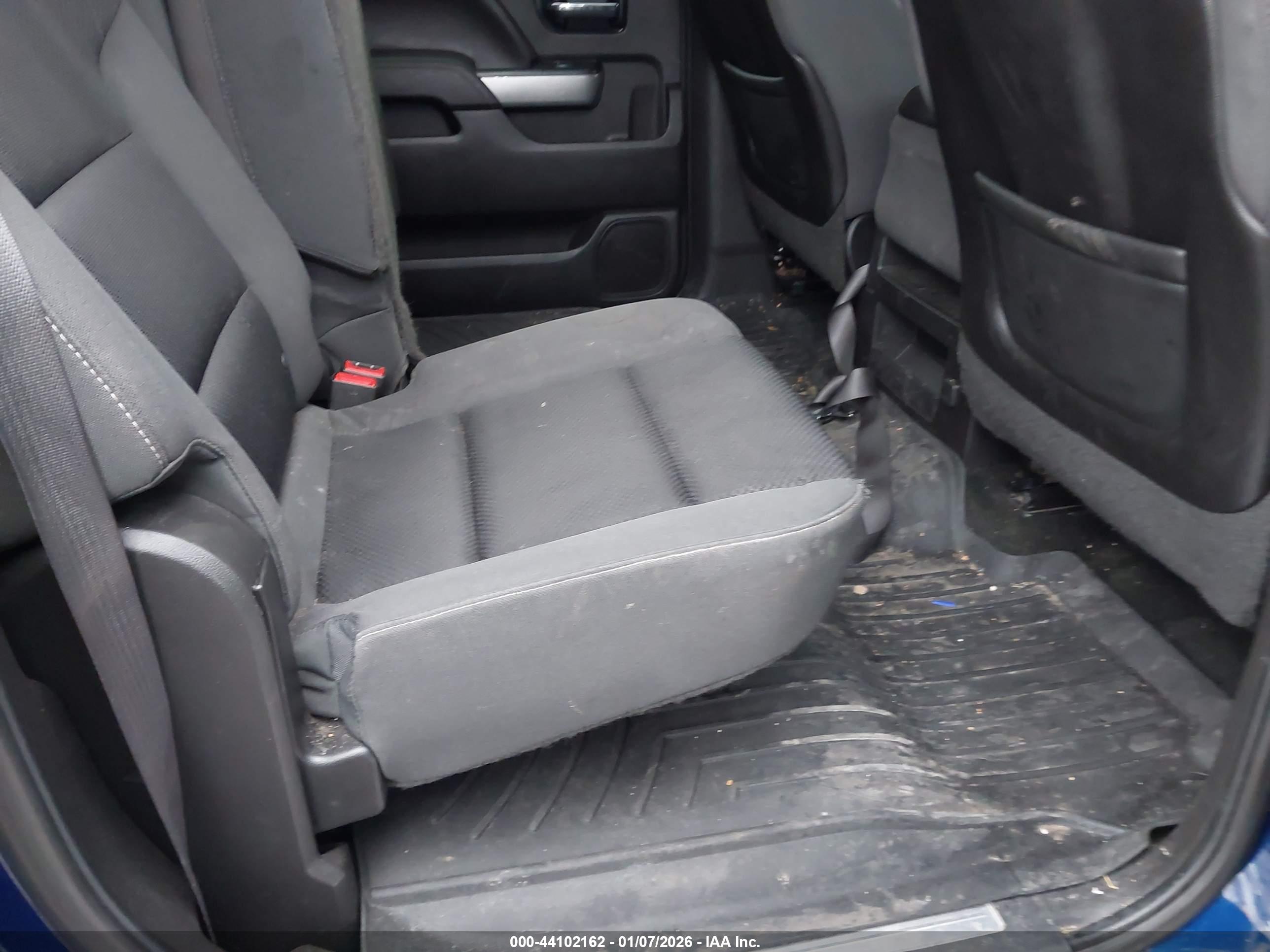 CHEVROLET SILVERADO image 8