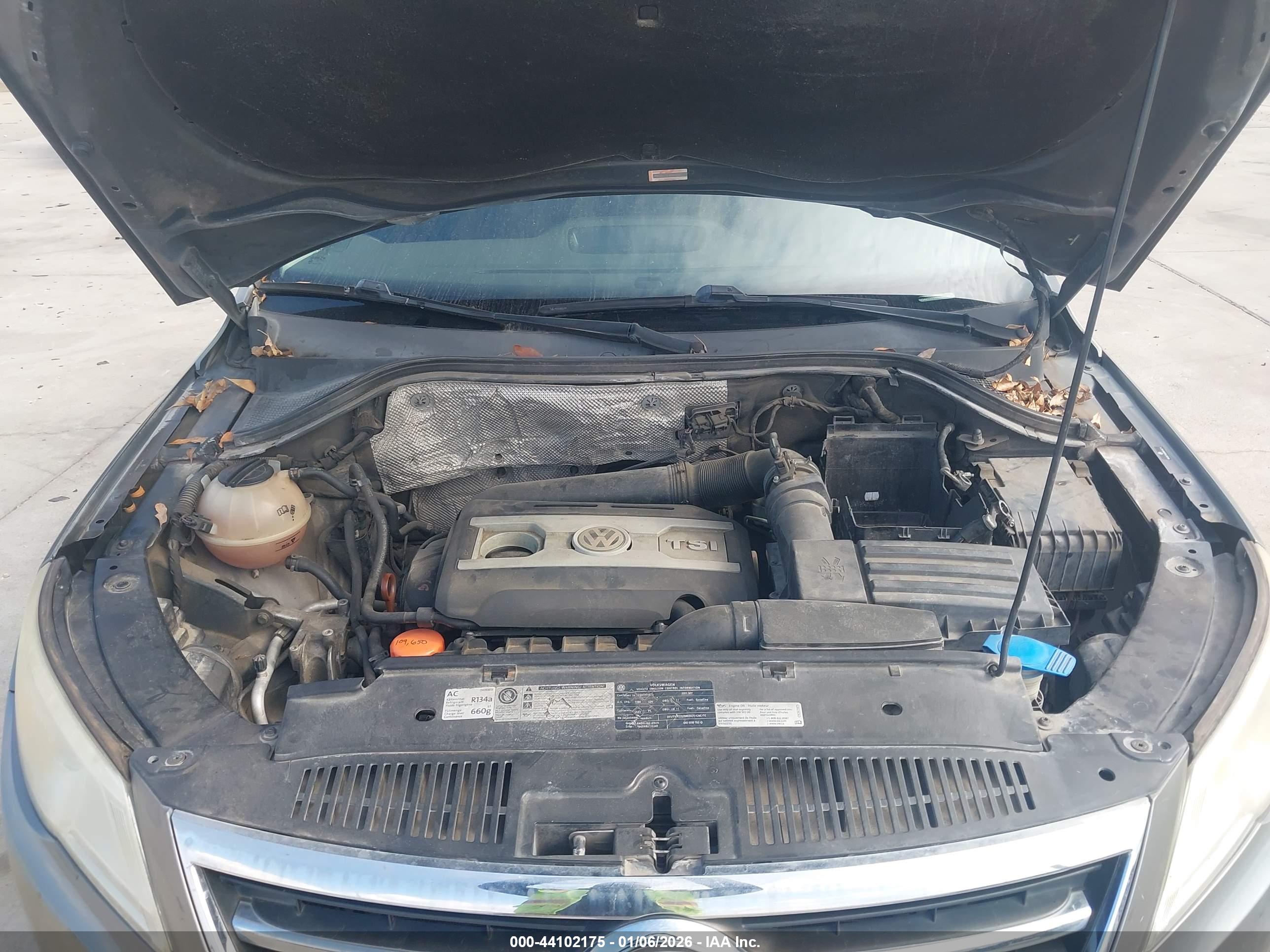 VOLKSWAGEN TIGUAN image 10