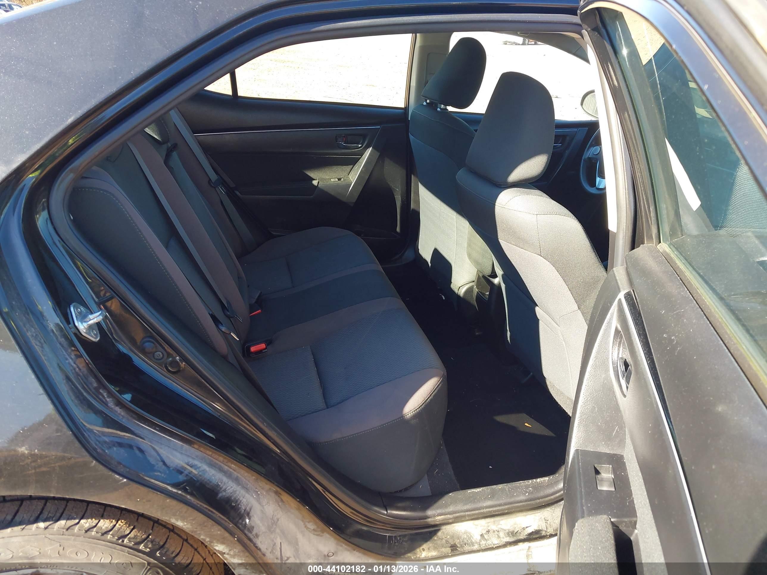 TOYOTA COROLLA image 8