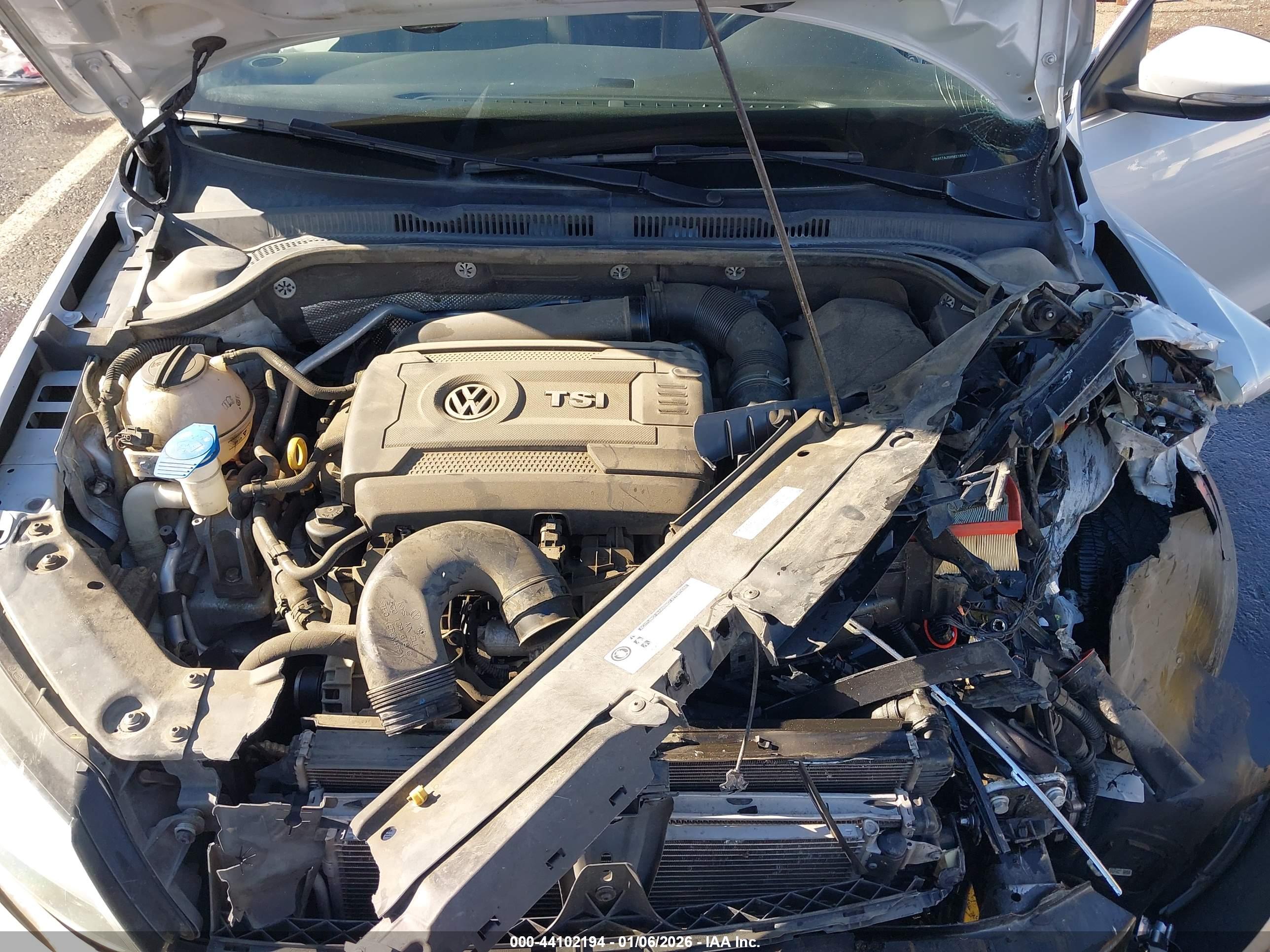 VOLKSWAGEN JETTA image 10