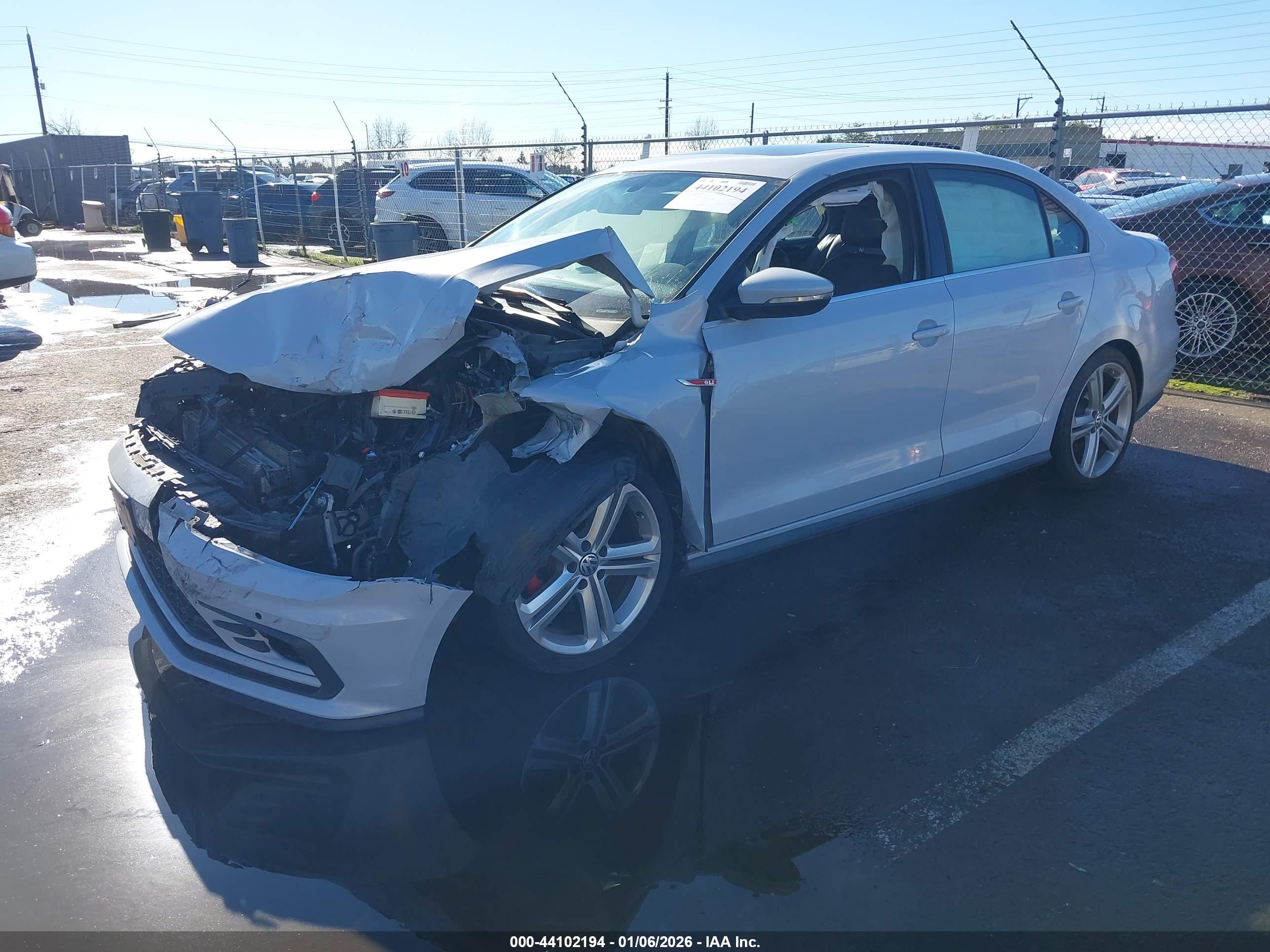 VOLKSWAGEN JETTA image 2