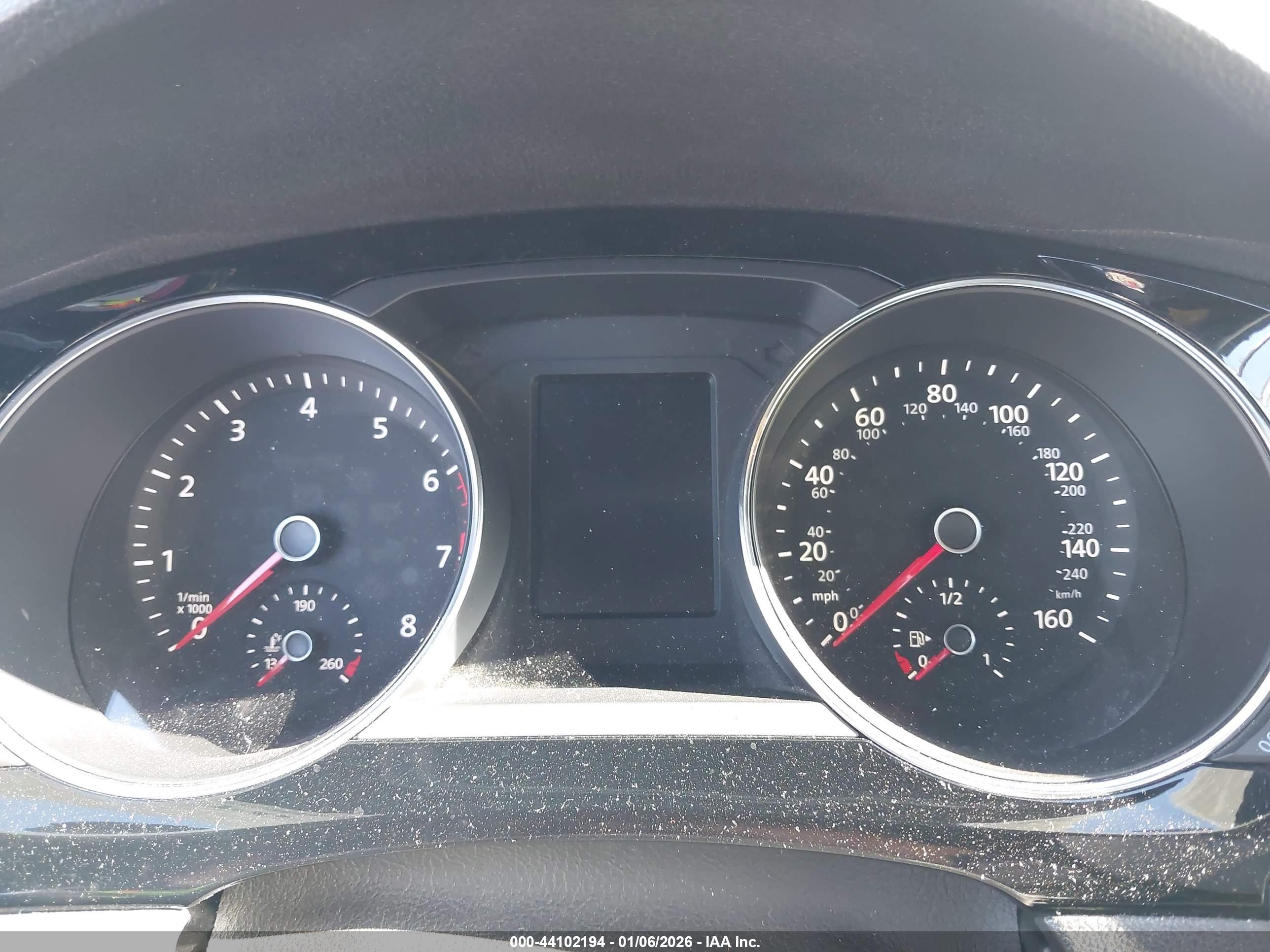 VOLKSWAGEN JETTA image 7