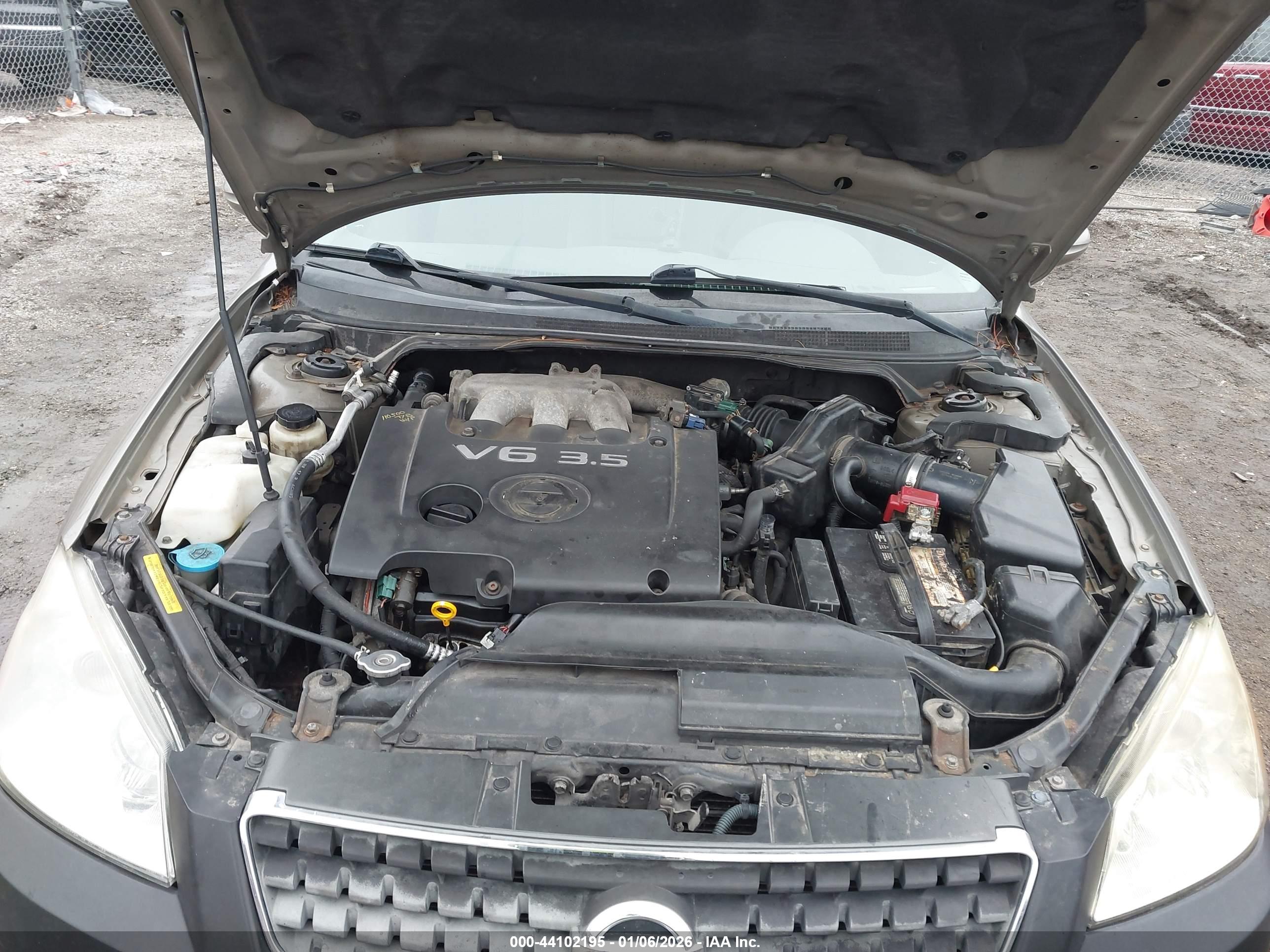 NISSAN ALTIMA image 10