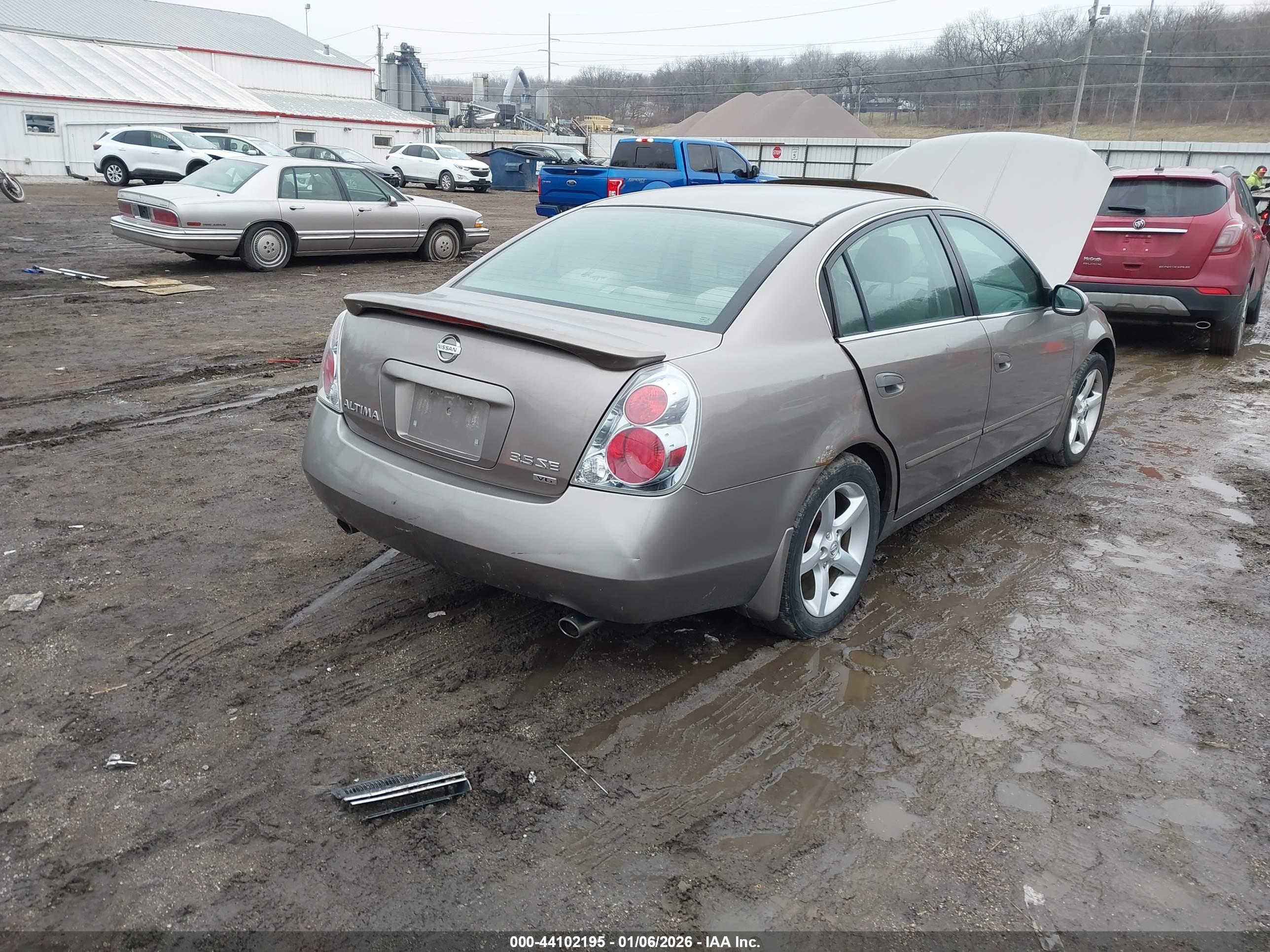 NISSAN ALTIMA image 4