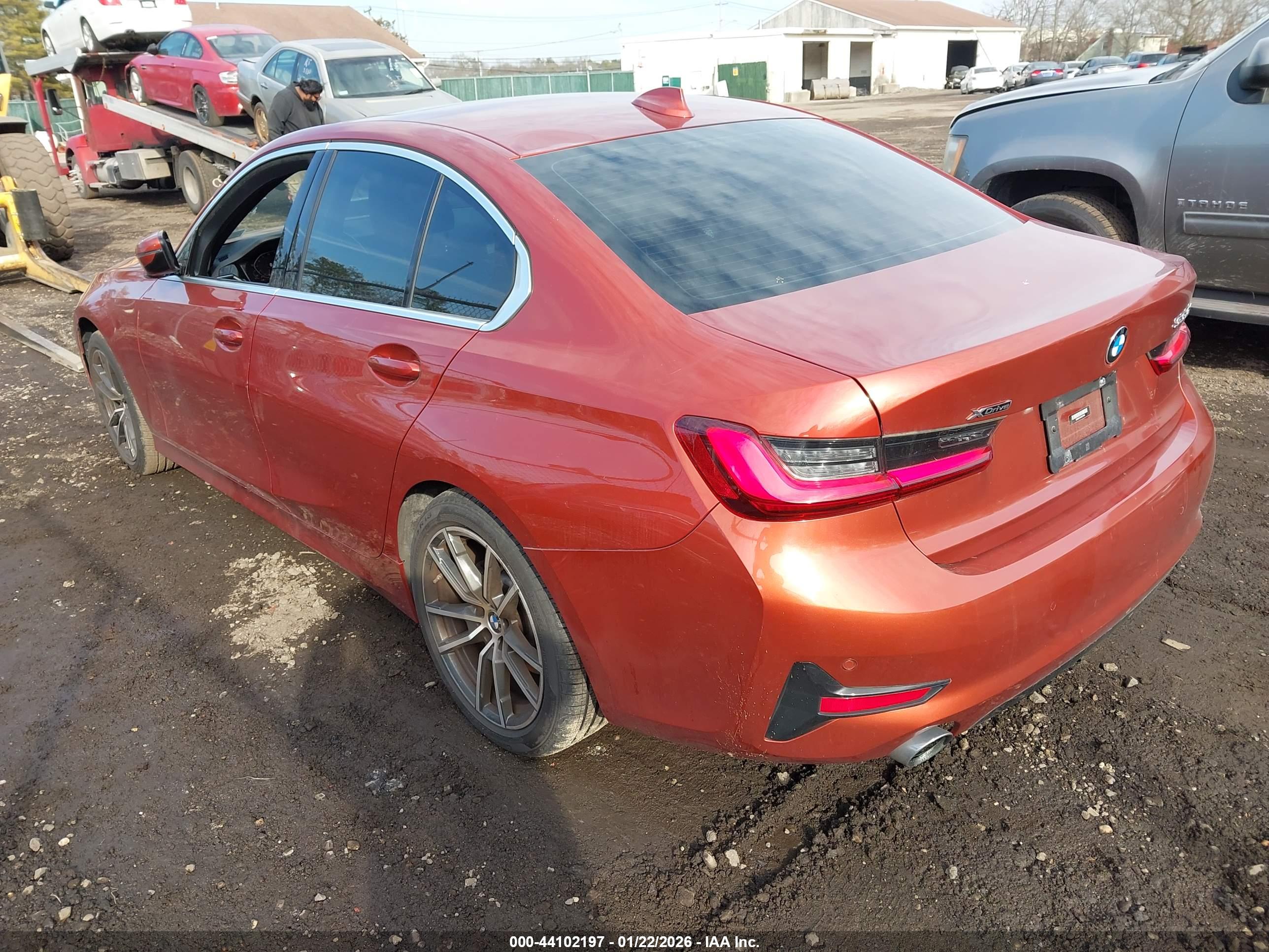 BMW 330I image 3