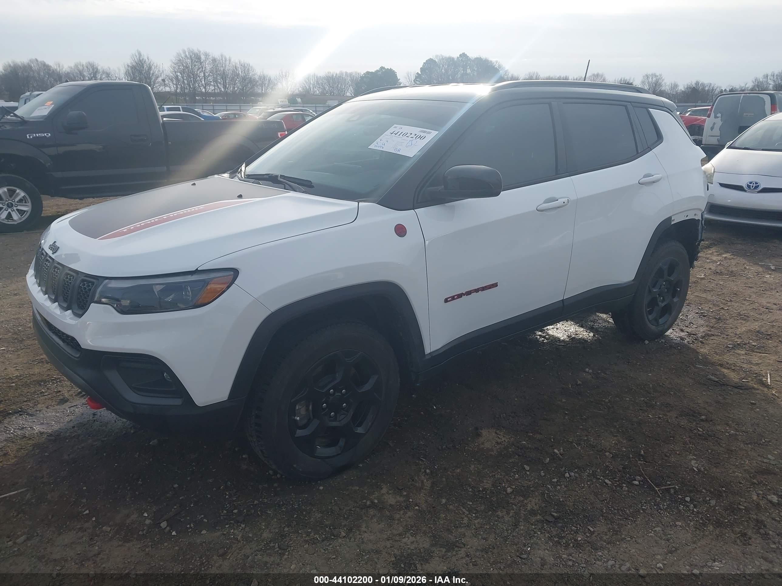 JEEP COMPASS image 2
