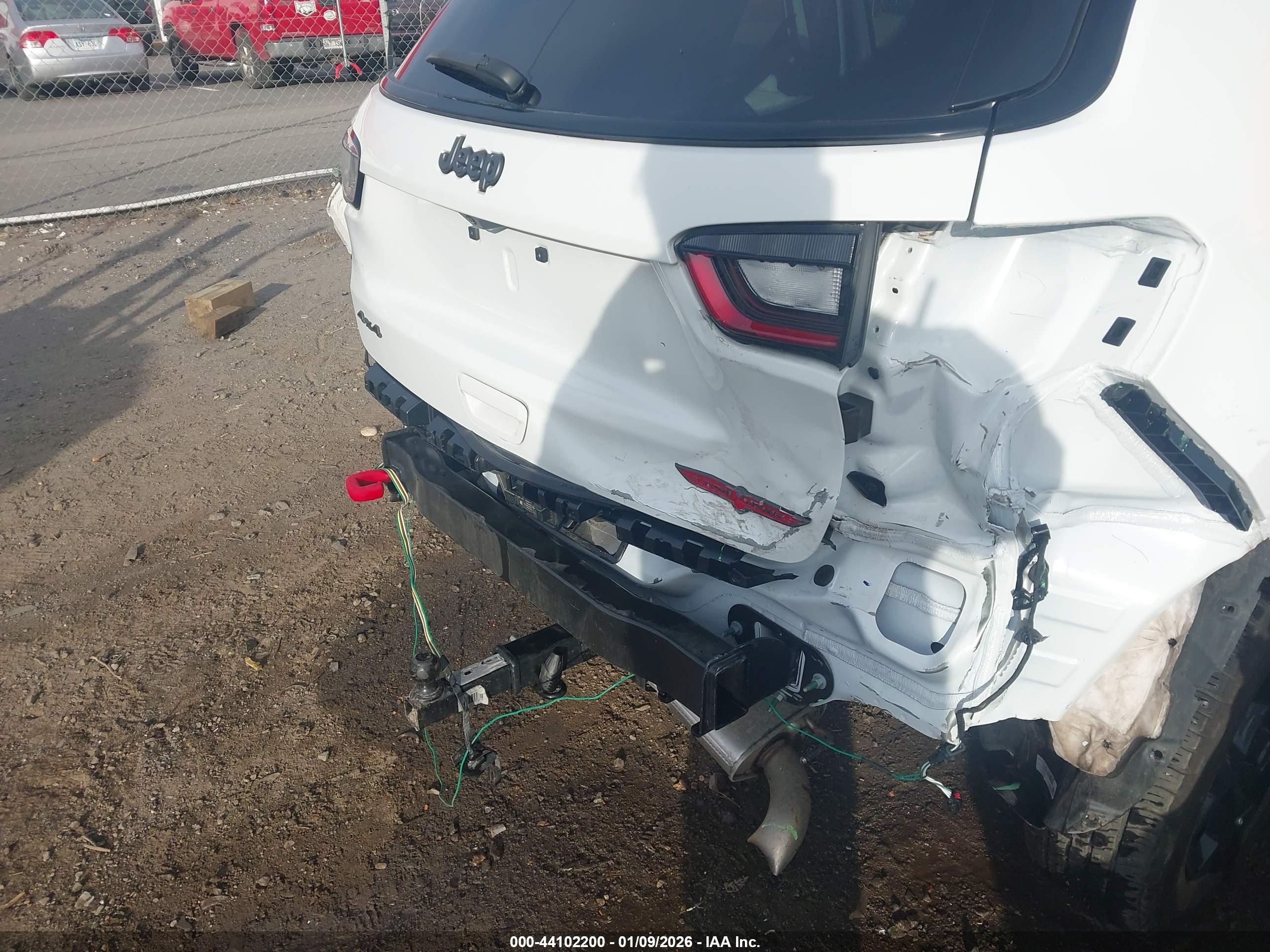 JEEP COMPASS image 6