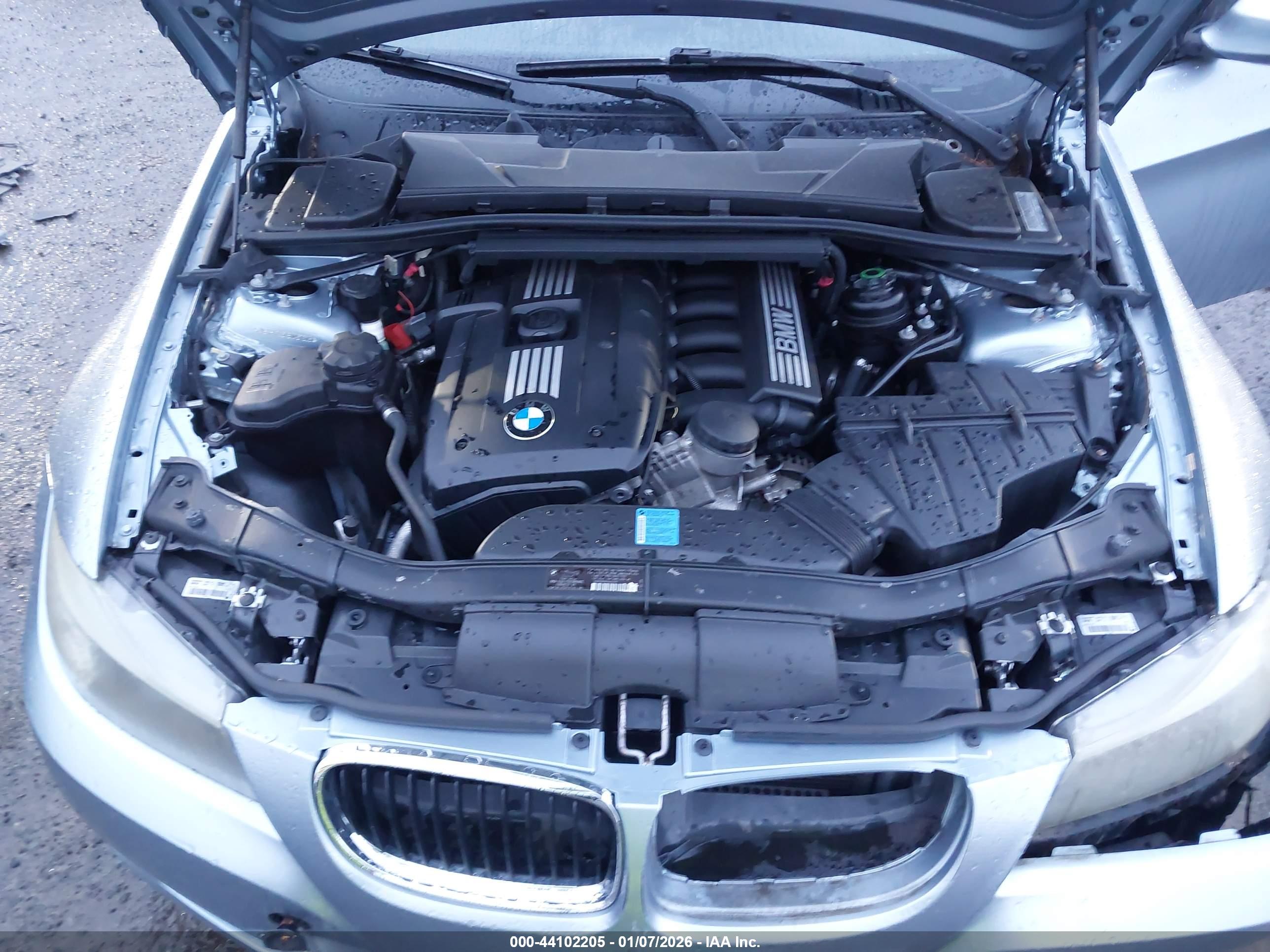 BMW 328I image 10