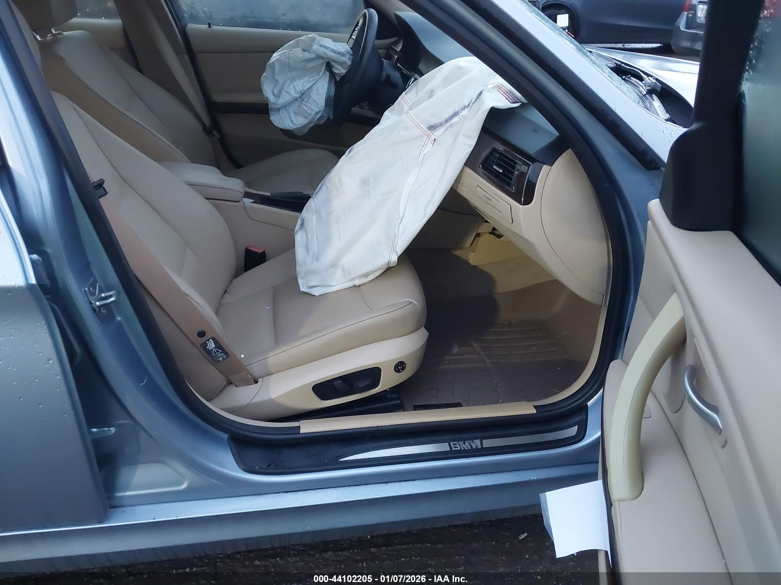 BMW 328I image 5