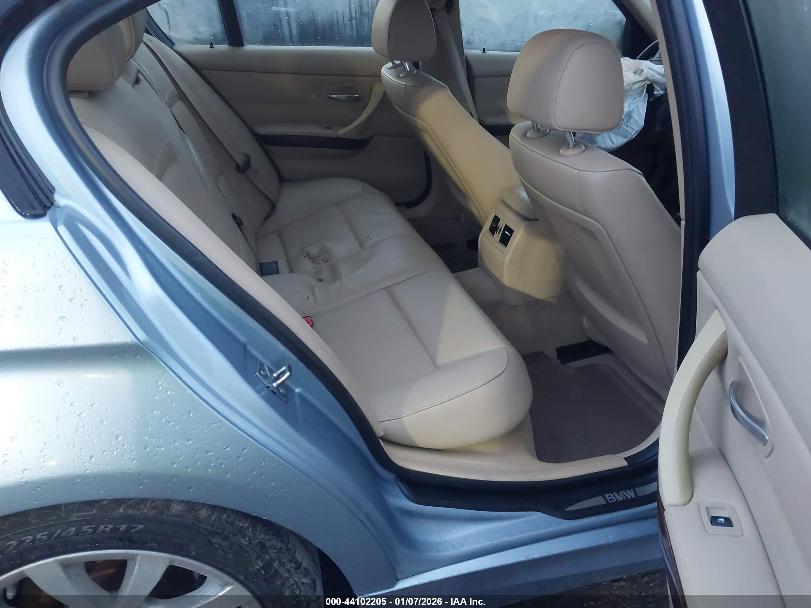 BMW 328I image 8