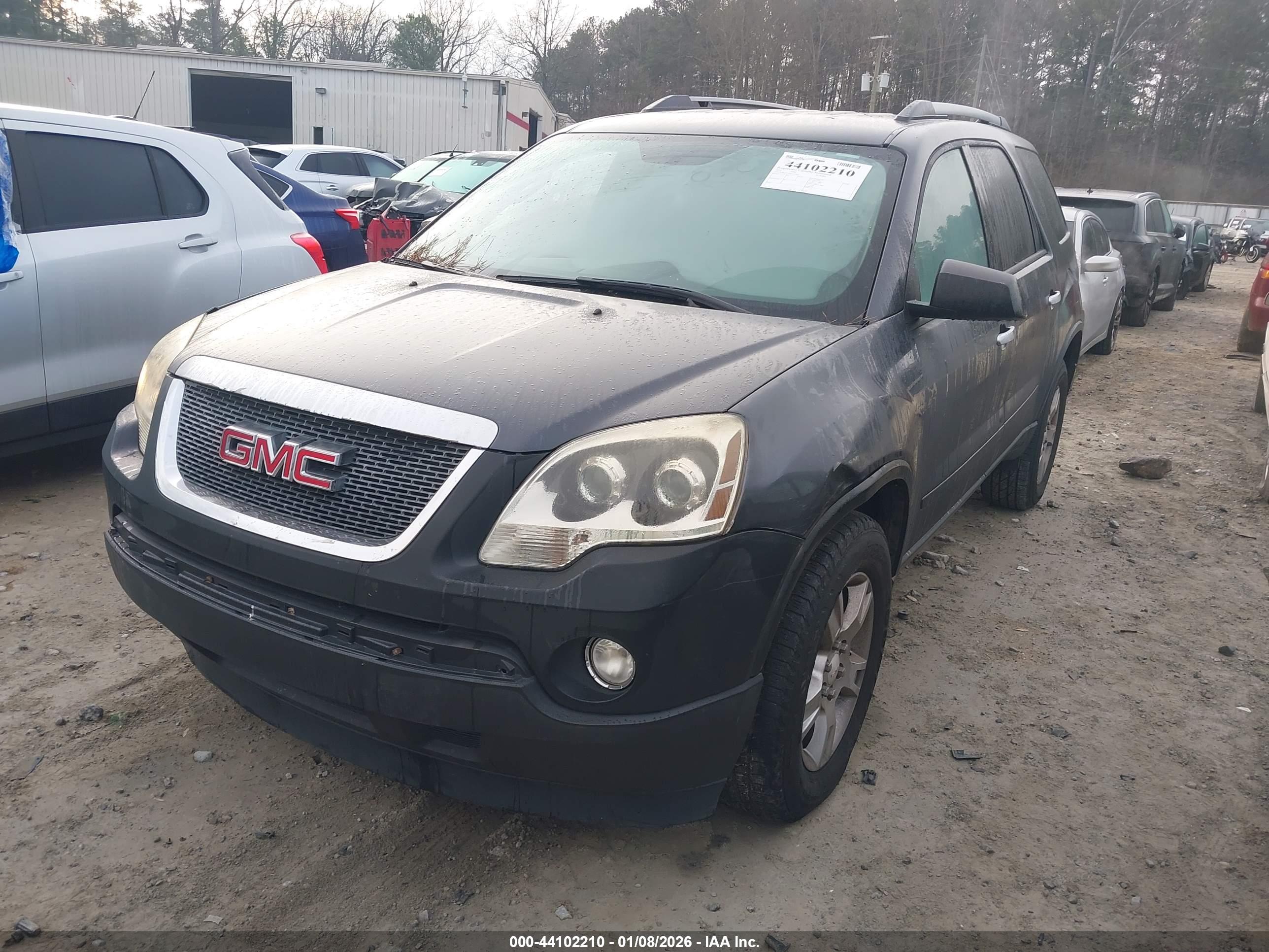 GMC ACADIA image 2