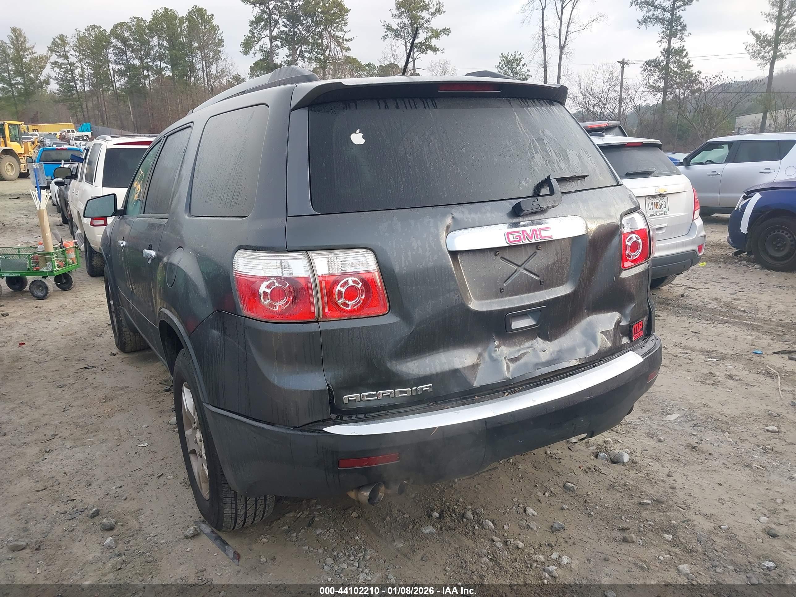 GMC ACADIA image 3