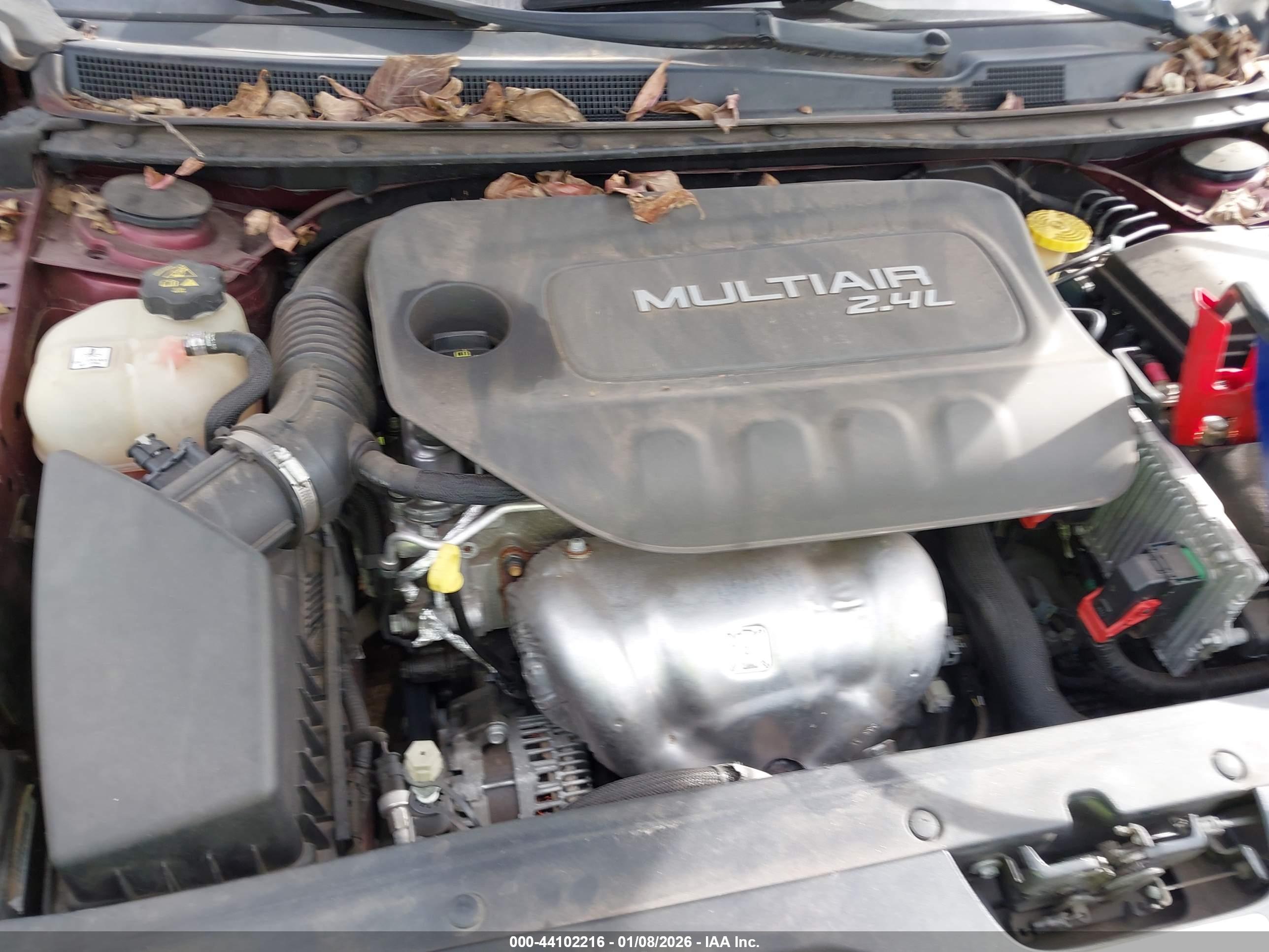 CHRYSLER 200 image 10