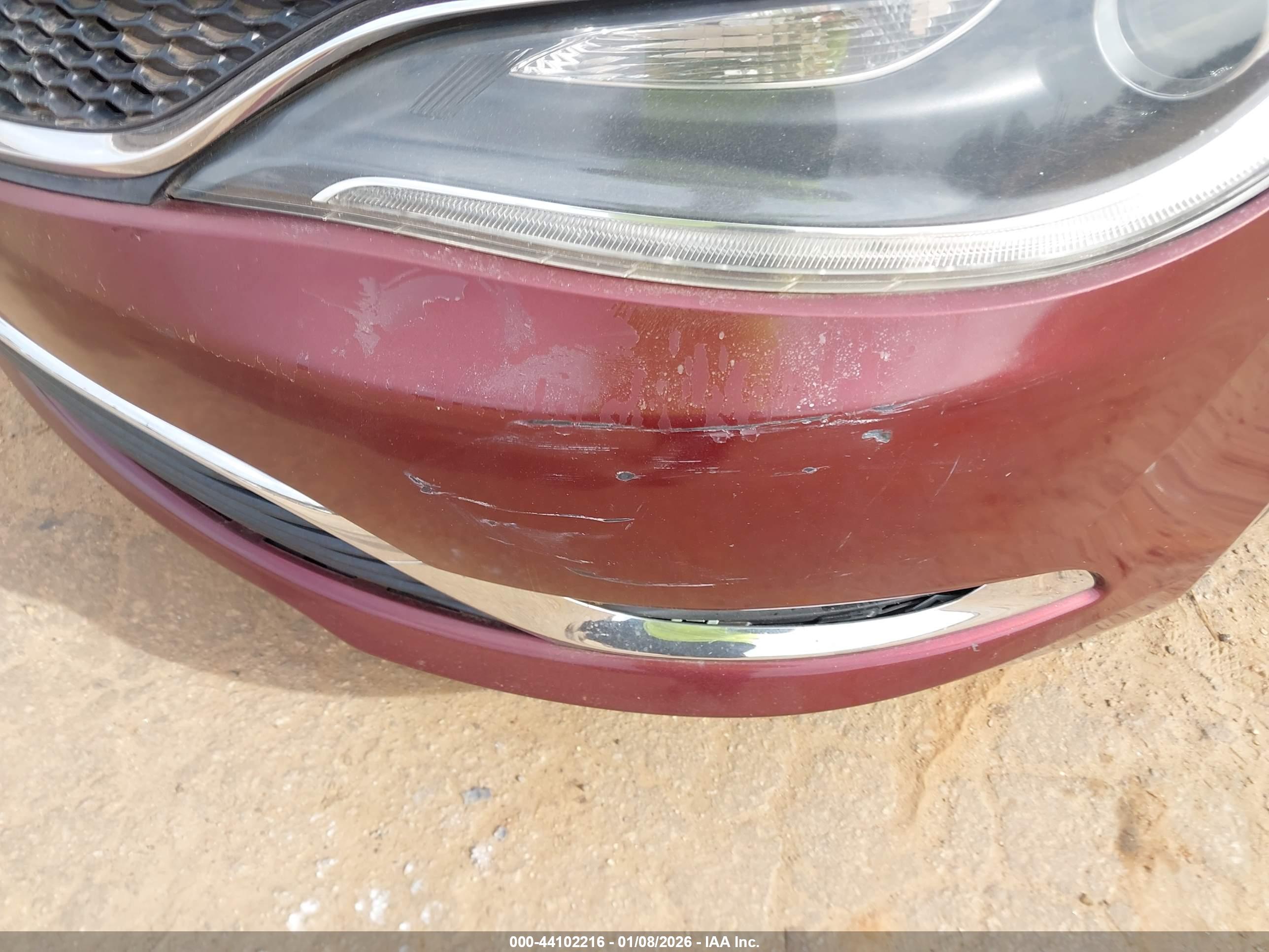 CHRYSLER 200 image 6