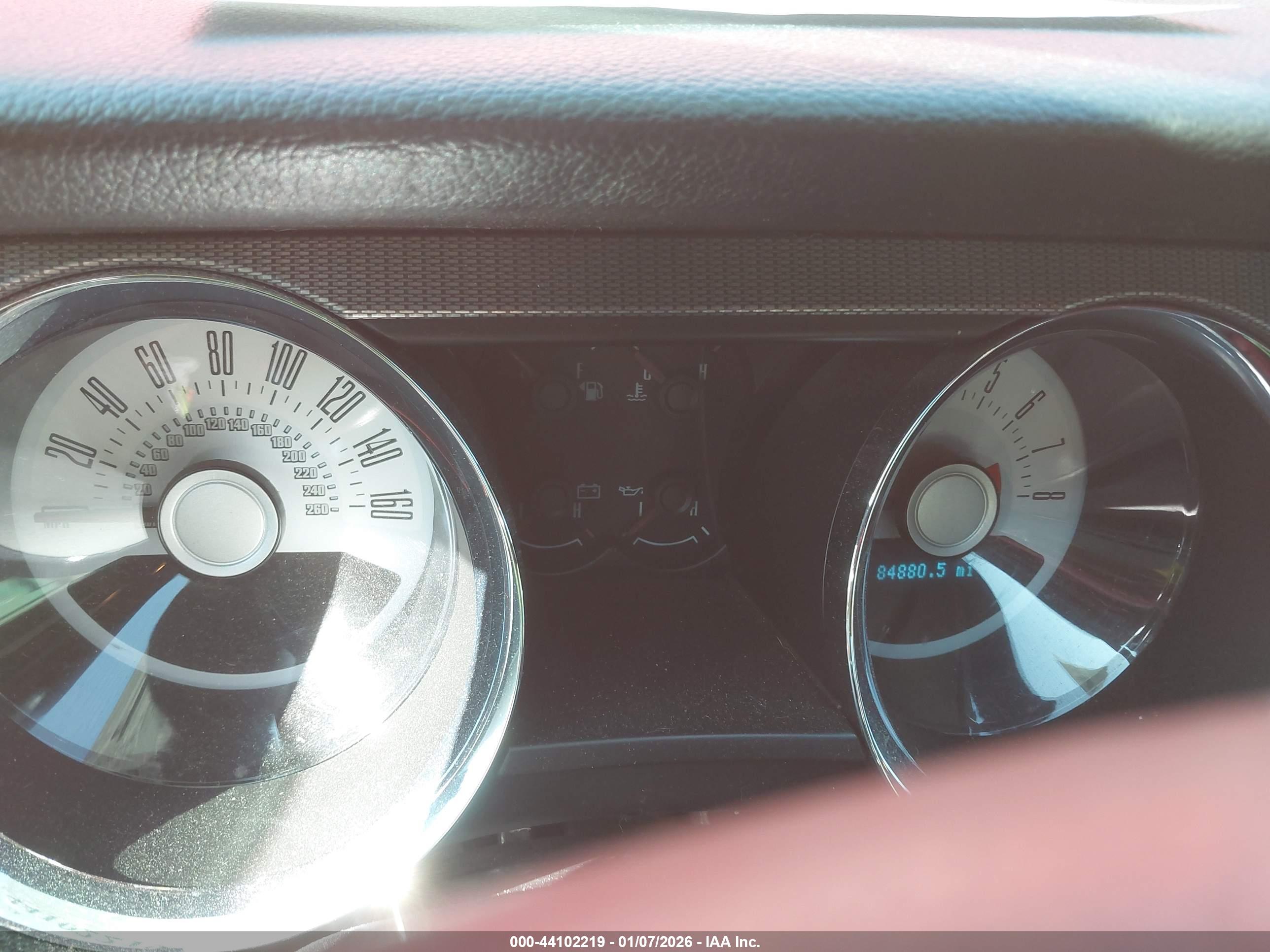 FORD MUSTANG image 7