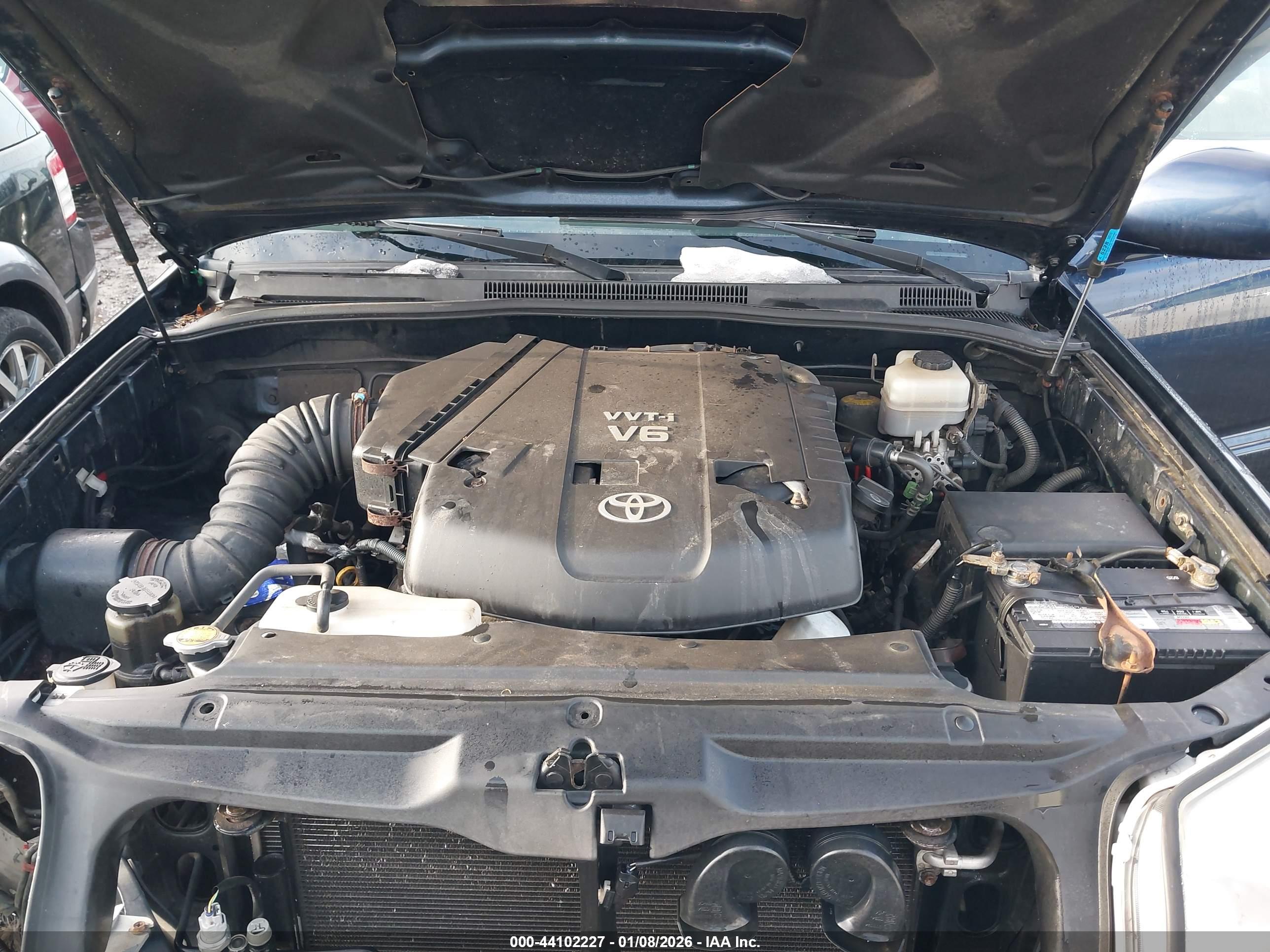 TOYOTA 4RUNNER image 10