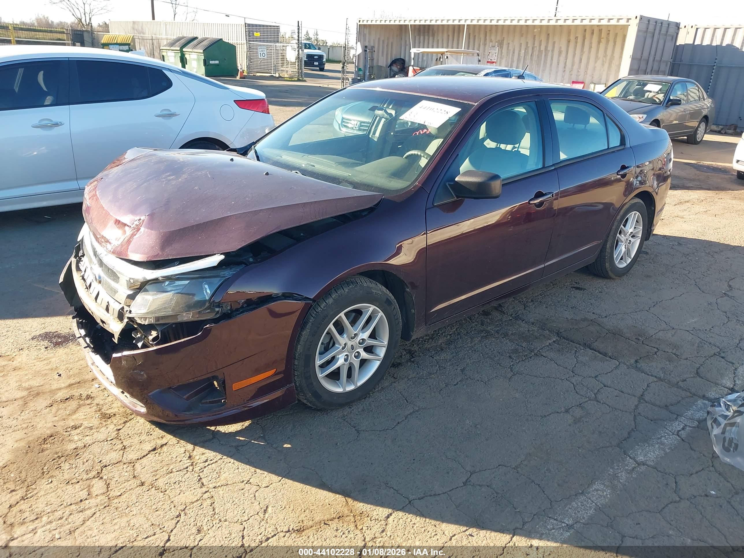 FORD FUSION image 2