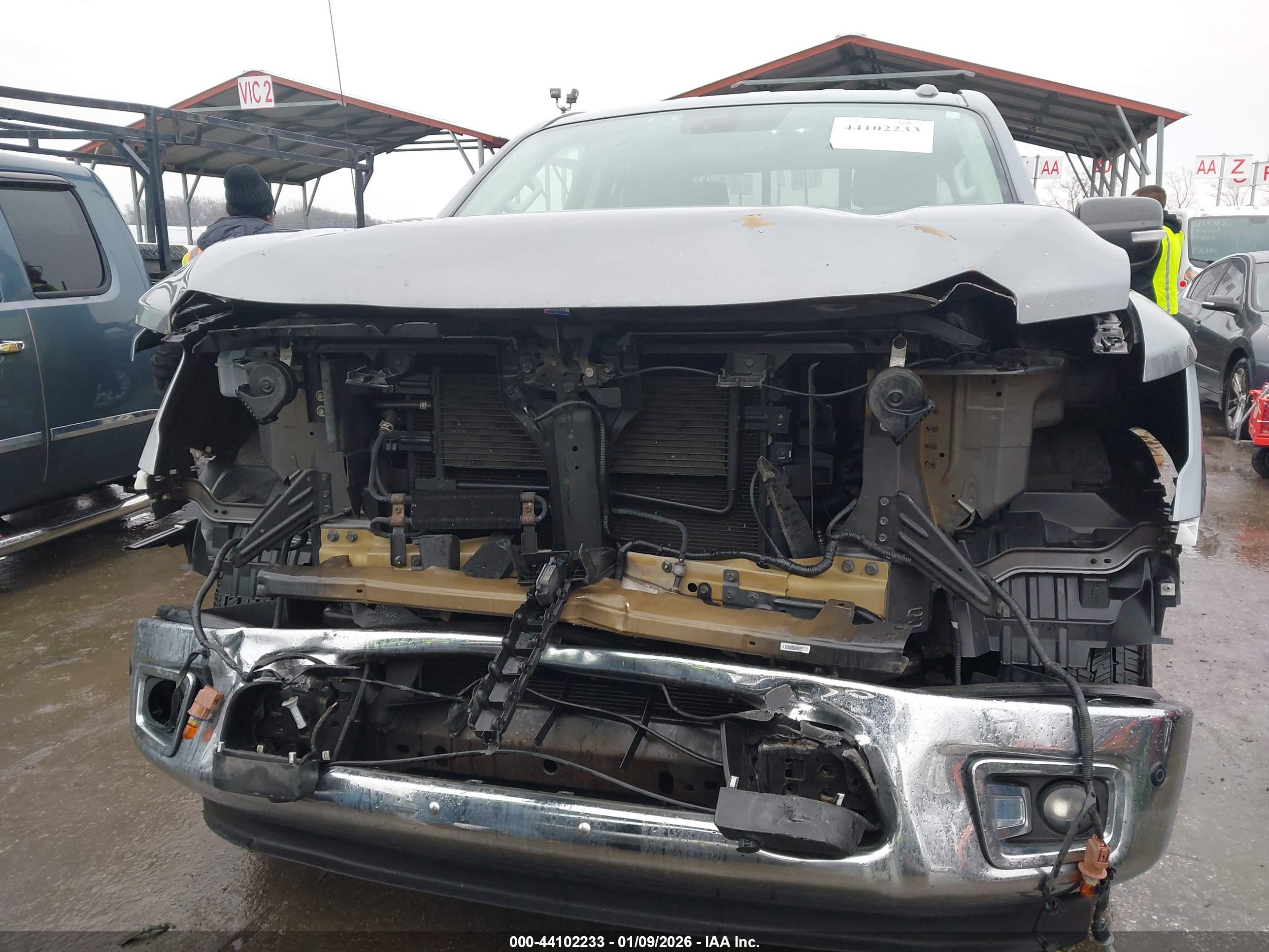 NISSAN TITAN image 6