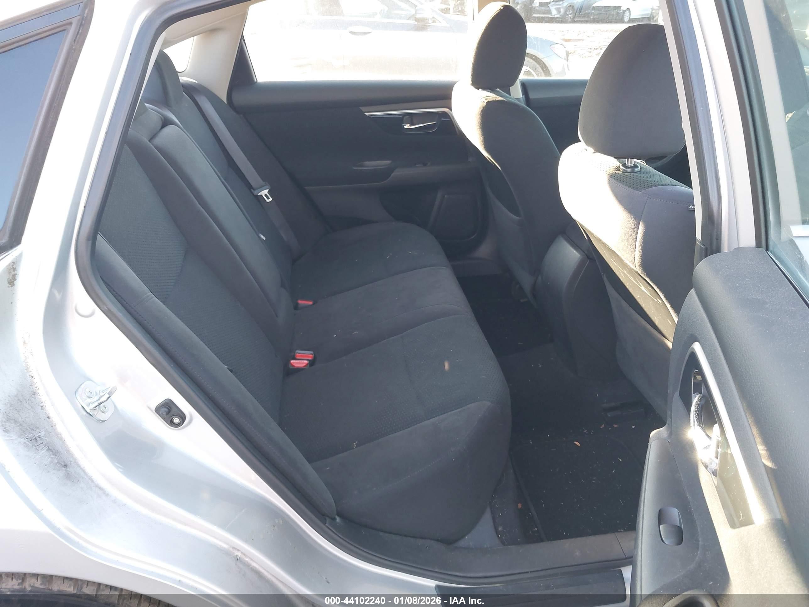 NISSAN ALTIMA image 8