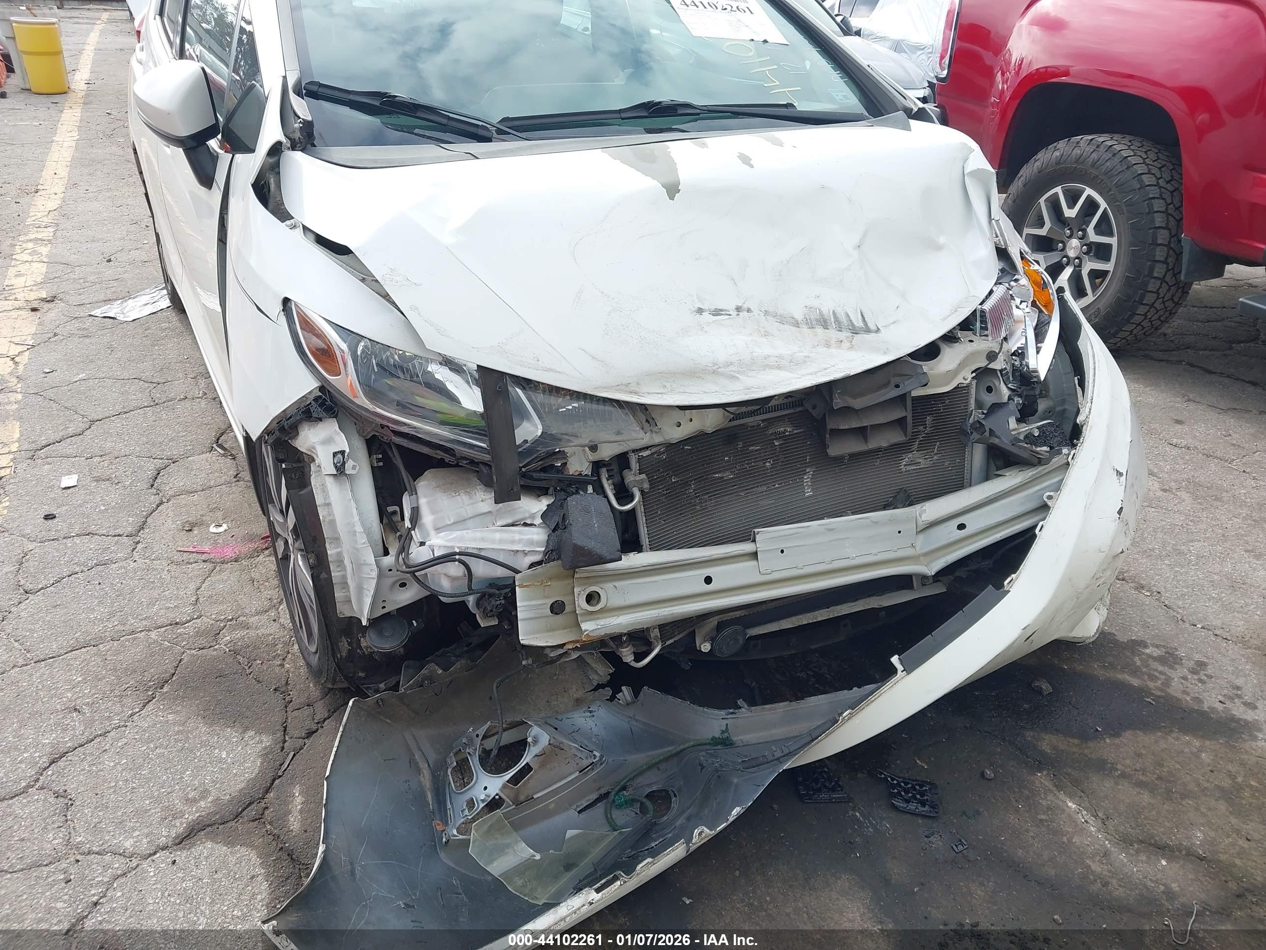 HONDA FIT image 6
