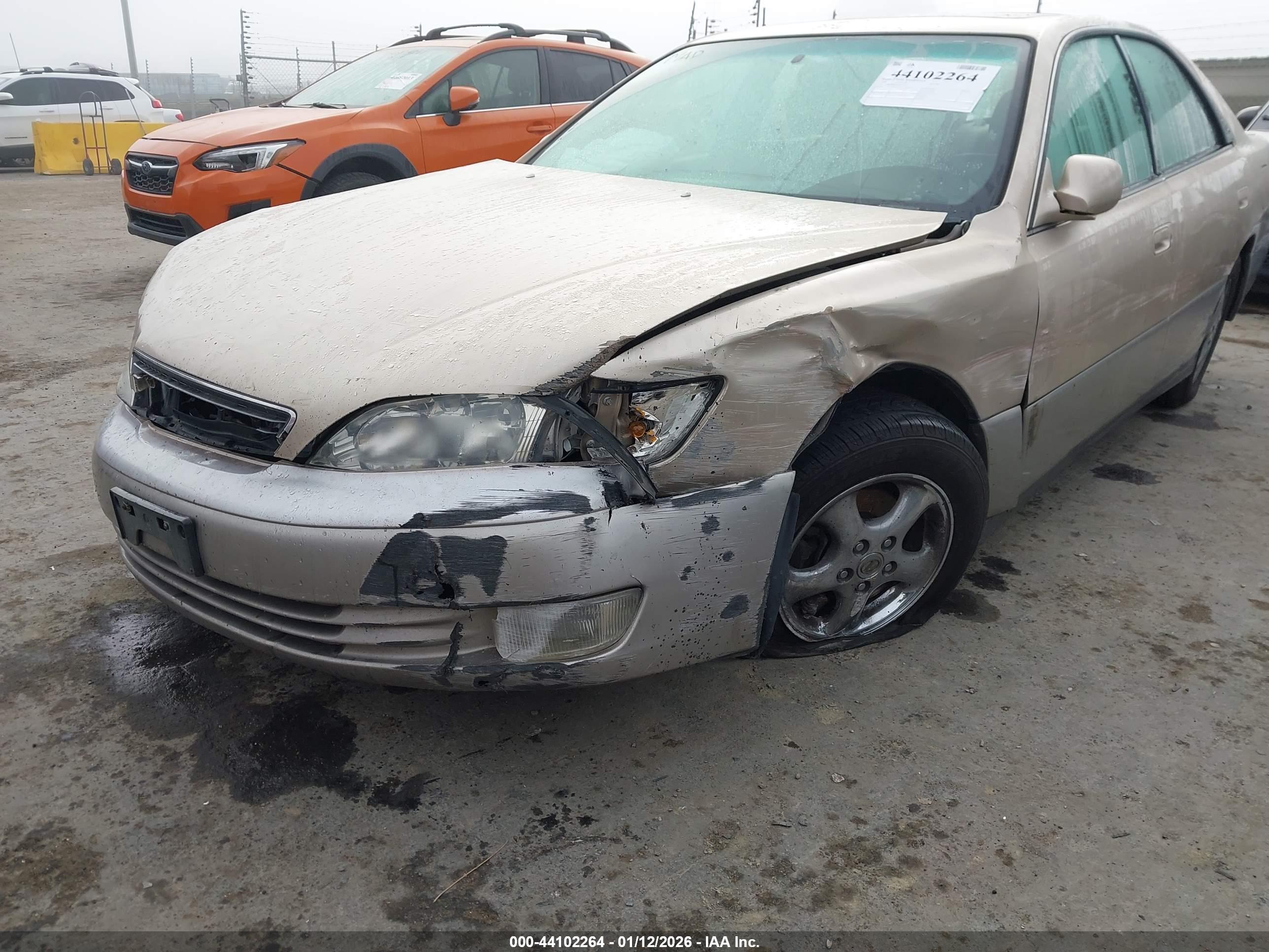 LEXUS ES image 6