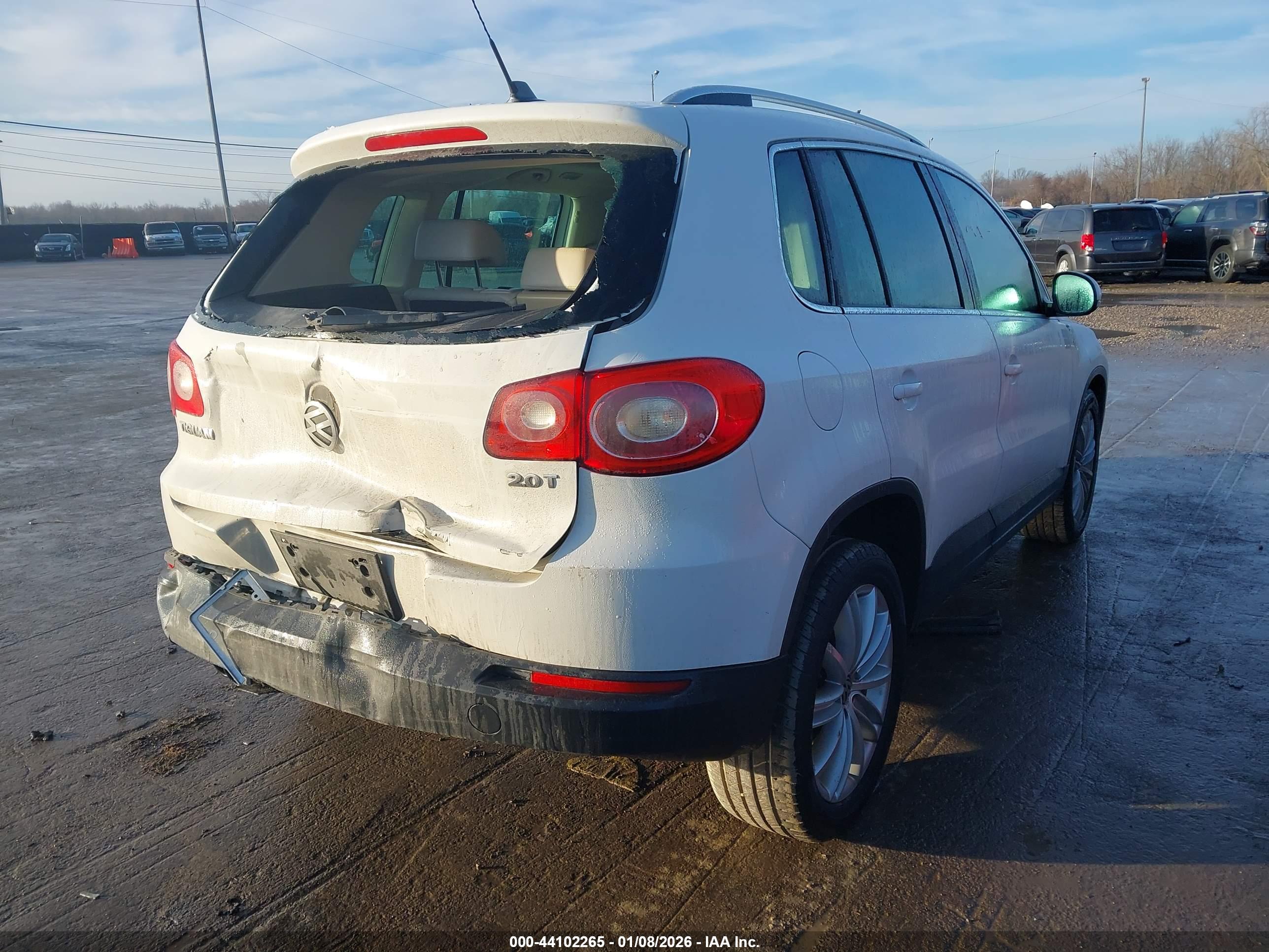 VOLKSWAGEN TIGUAN image 4