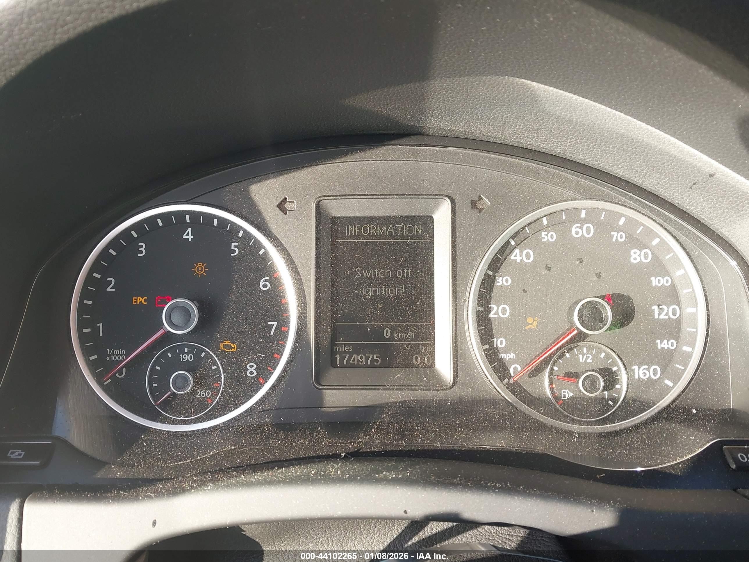 VOLKSWAGEN TIGUAN image 7